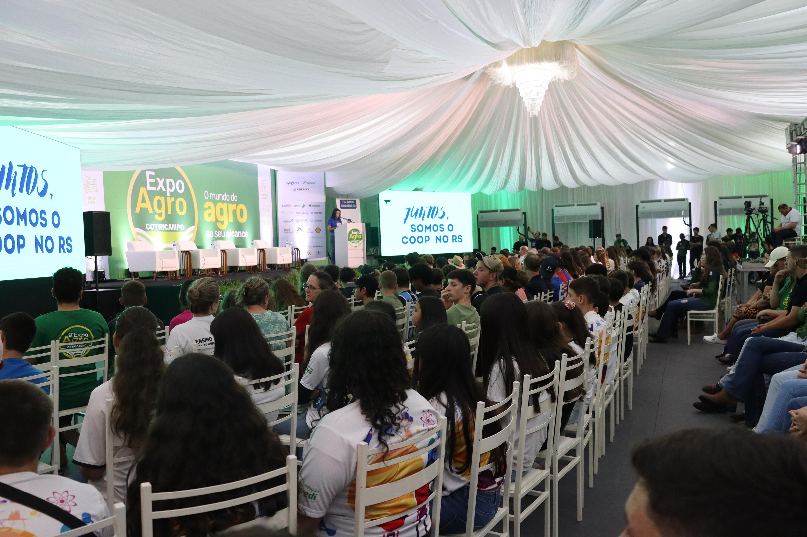 A participa&ccedil;&atilde;o da entidade na ExpoAgro promove o cooperativismo e &eacute; uma estrat&eacute;gia para se aproximar do p&uacute;blico jovem