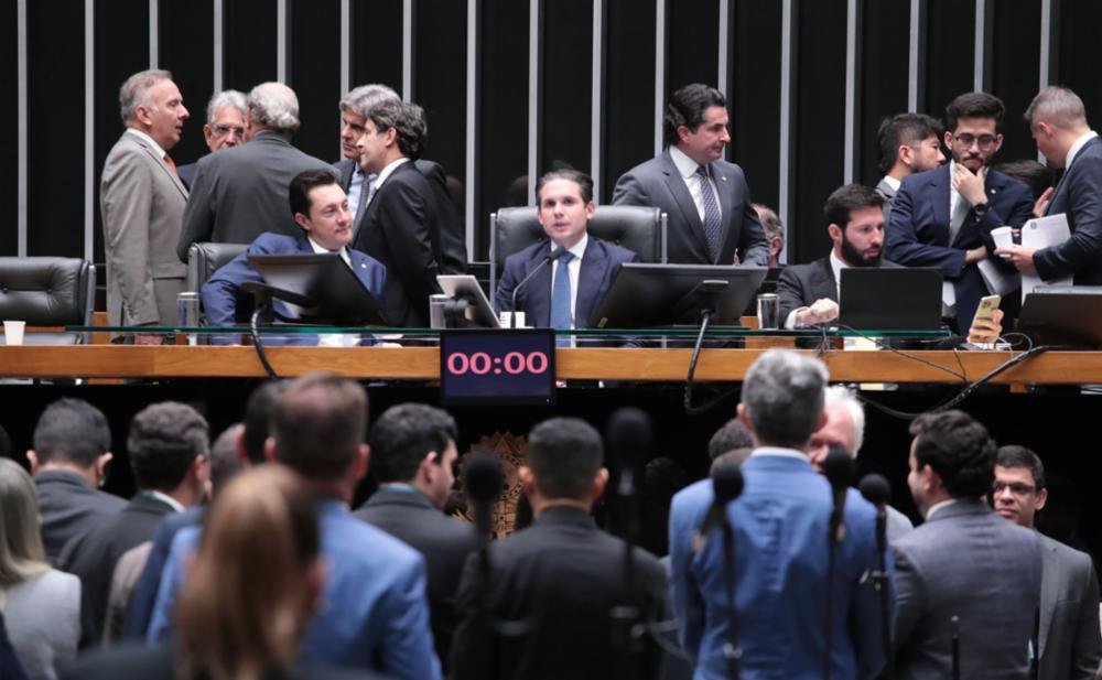 O projeto de lei antifac&ccedil;&atilde;o aprovado pela C&acirc;mara dos Deputados (PL 5582/25) altera a Lei de Execu&ccedil;&atilde;o Penal