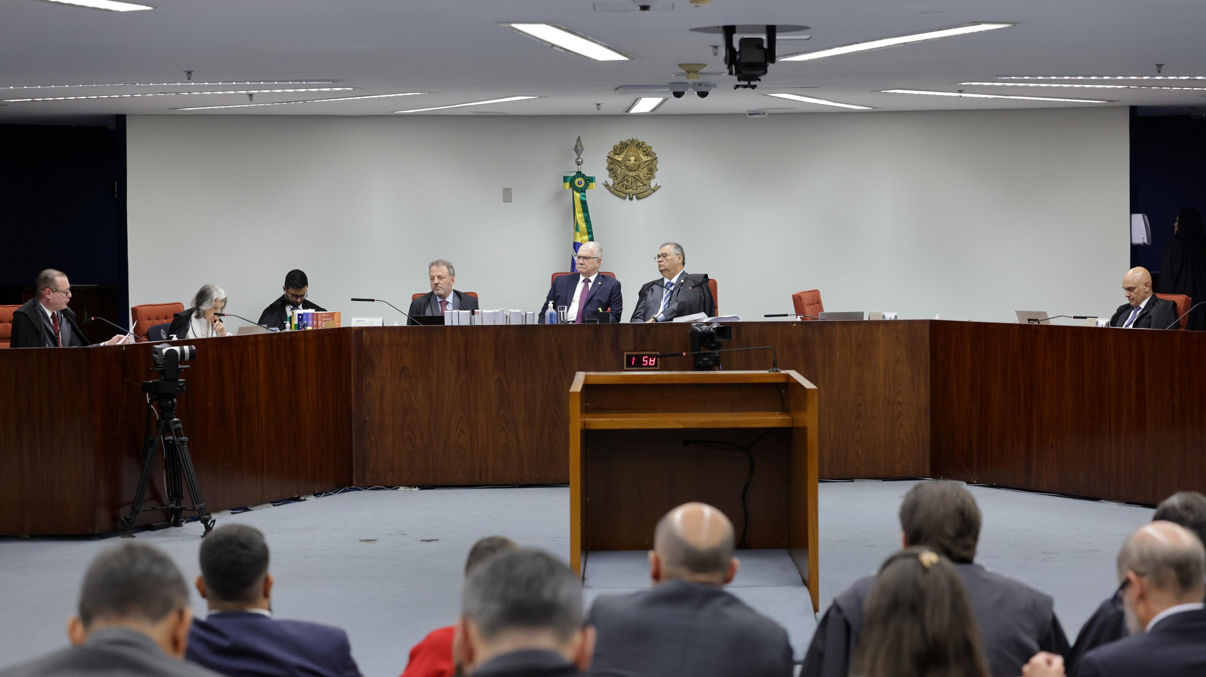 A sess&atilde;o &eacute;&nbsp;acompanhada por familiares de Marielle e parlamentares do PSOL