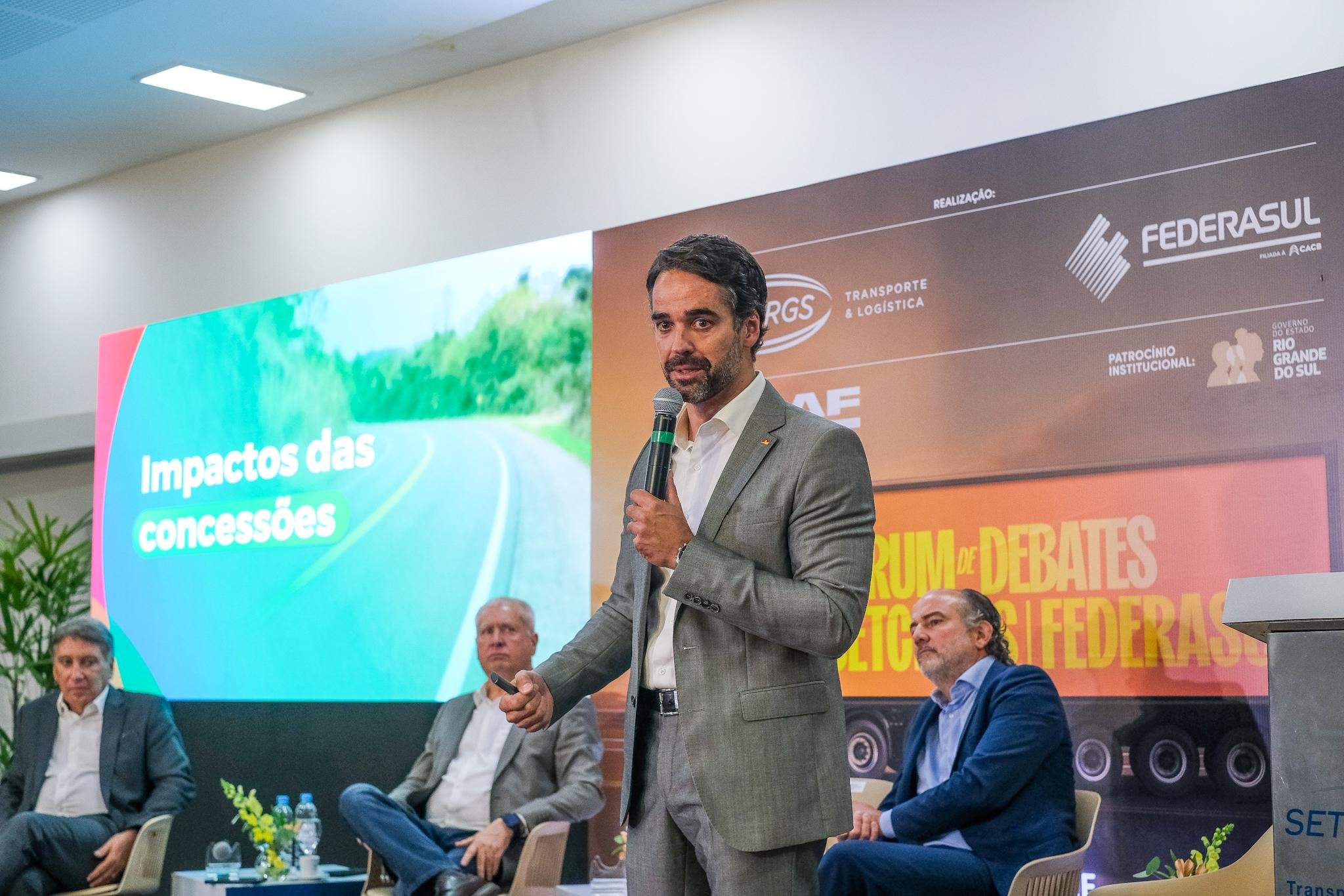 Governador Eduardo Leite participou do F&oacute;rum de Debates promovido pelo Setcergs e pela Federasul