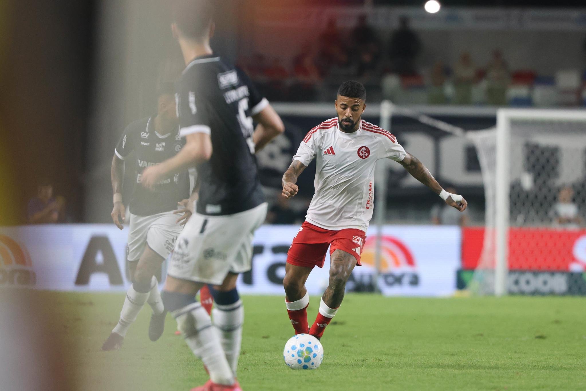 Paulinho Paula lamentou o empate com o Remo em Bel&eacute;m