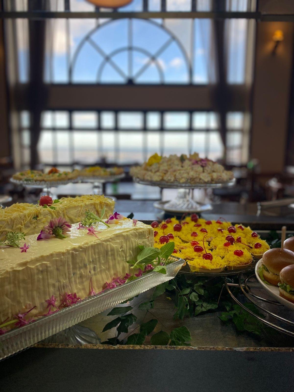 Experi&ecirc;ncia gastron&ocirc;mica no Hotel Ara&ccedil;a contar&aacute; com mais de 60 variedades de produtos de caf&eacute; colonial, como tortas, doces e salgados