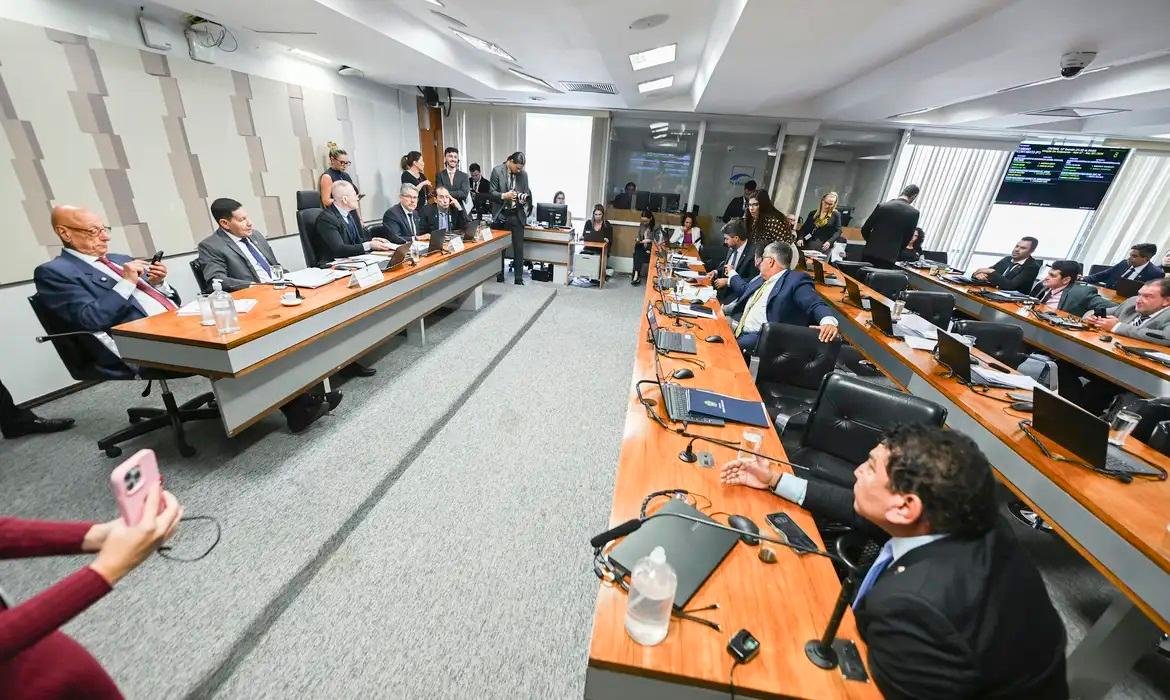Na peti&ccedil;&atilde;o enviada ao Supremo, os advogados dos irm&atilde;os de Toffoli alegaram que a CPI n&atilde;o pode obrig&aacute;-los a prestar depoimento