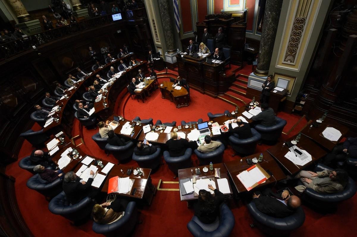 Uruguai e Argentina ratificam acordo