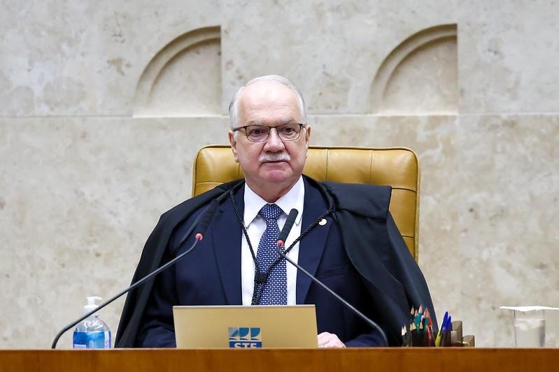 O julgamento do caso foi iniciado nesta quinta-feira, mas os ministros decidiram adiar a vota&ccedil;&atilde;o para analisar a complexidade do tema