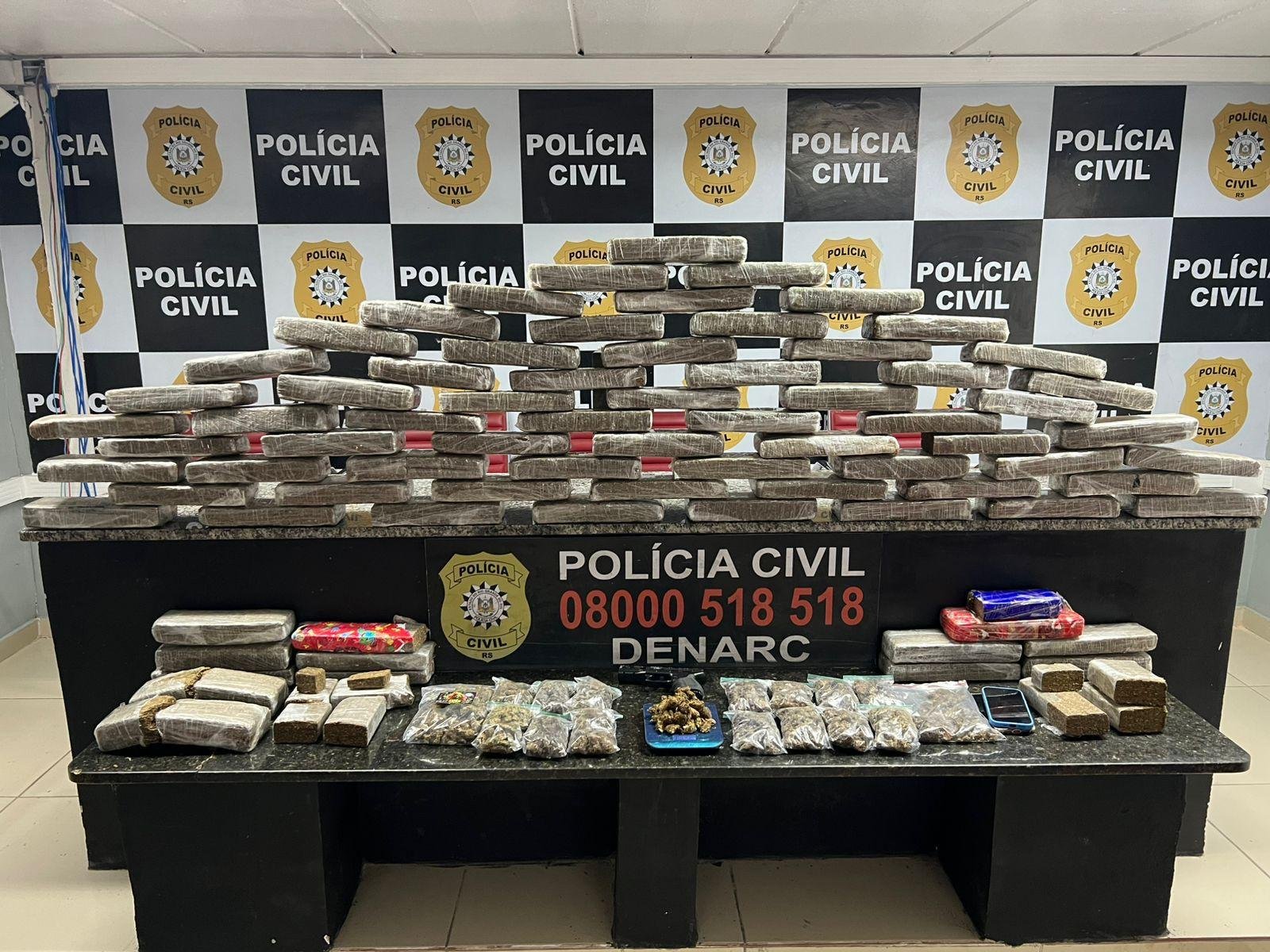 Pol&iacute;cia Civil prendeu homem que era o respons&aacute;vel pelo dep&oacute;sito com as drogas em Est&acirc;ncia Velha