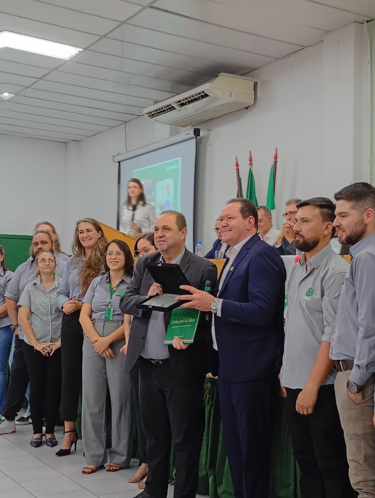 Ex-presidente foi homenageado pelas 23 diretorias regionais e pelos colegas de Fetag (foto)