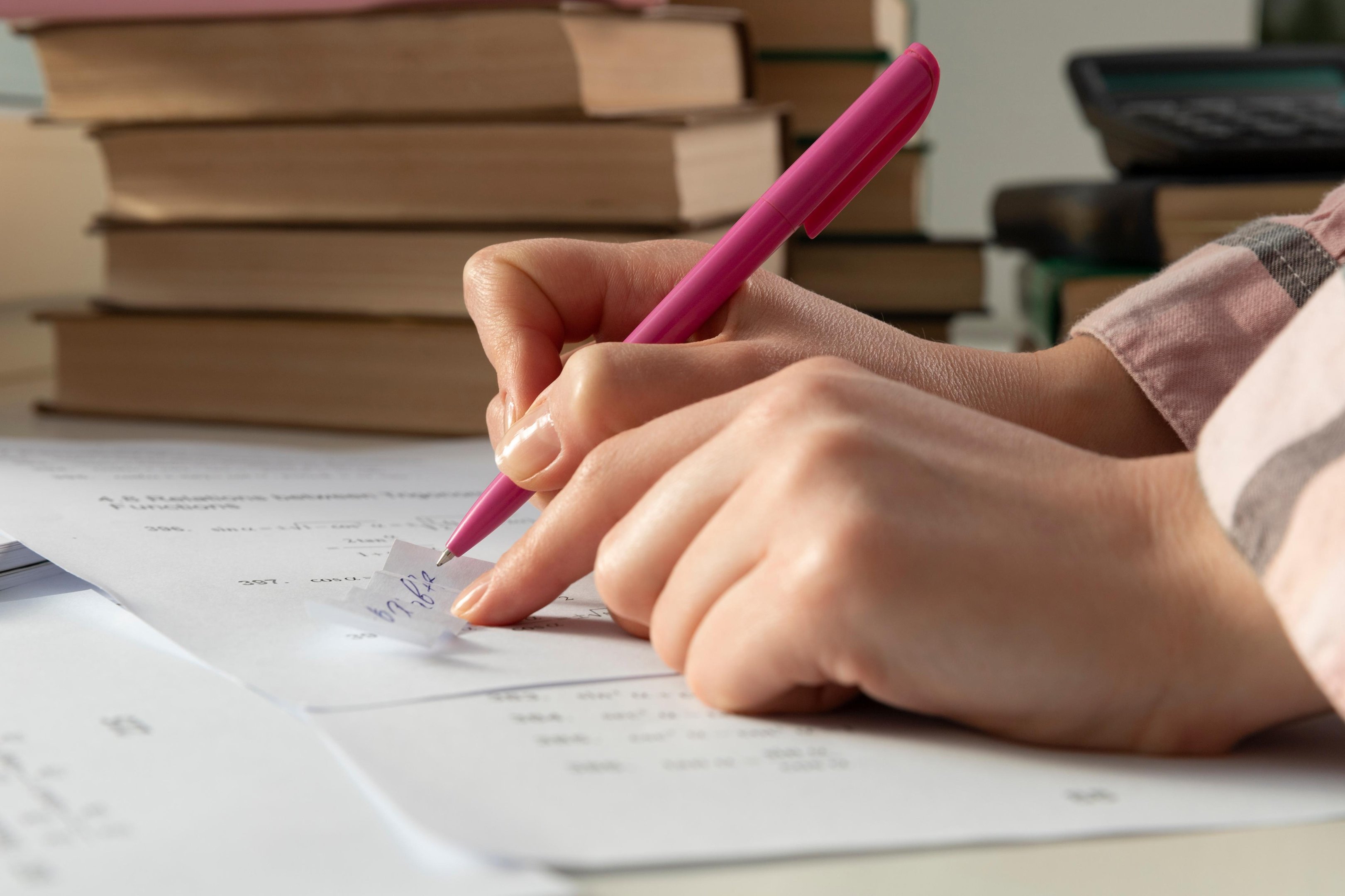 Oportunidades est&atilde;o distribu&iacute;das entre prefeituras, universidades e outras institui&ccedil;&otilde;es