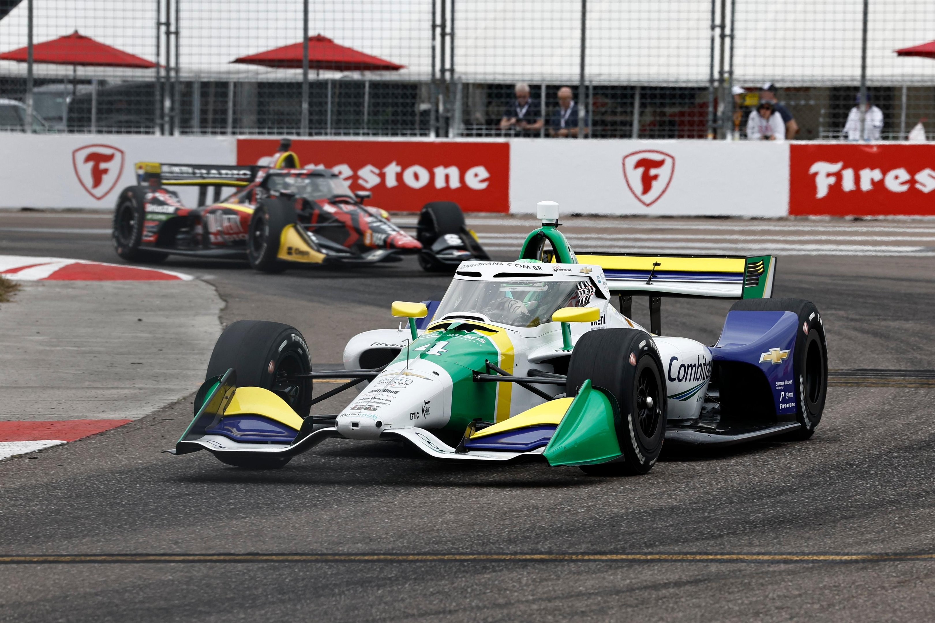 Caio Collet encara Mick Schumacher e Dennis Hauger