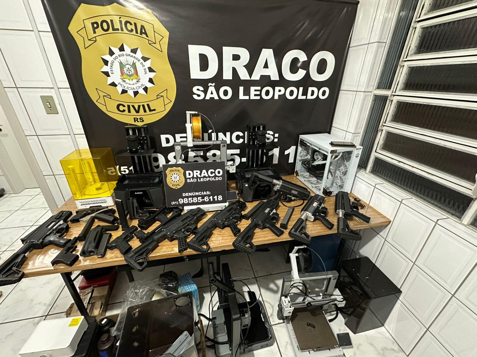 Durante opera&ccedil;&atilde;o da Draco de S&atilde;o Leopoldo dois homens foram presos, com armas e equipamentos para a produ&ccedil;&atilde;o de submetralhadoras