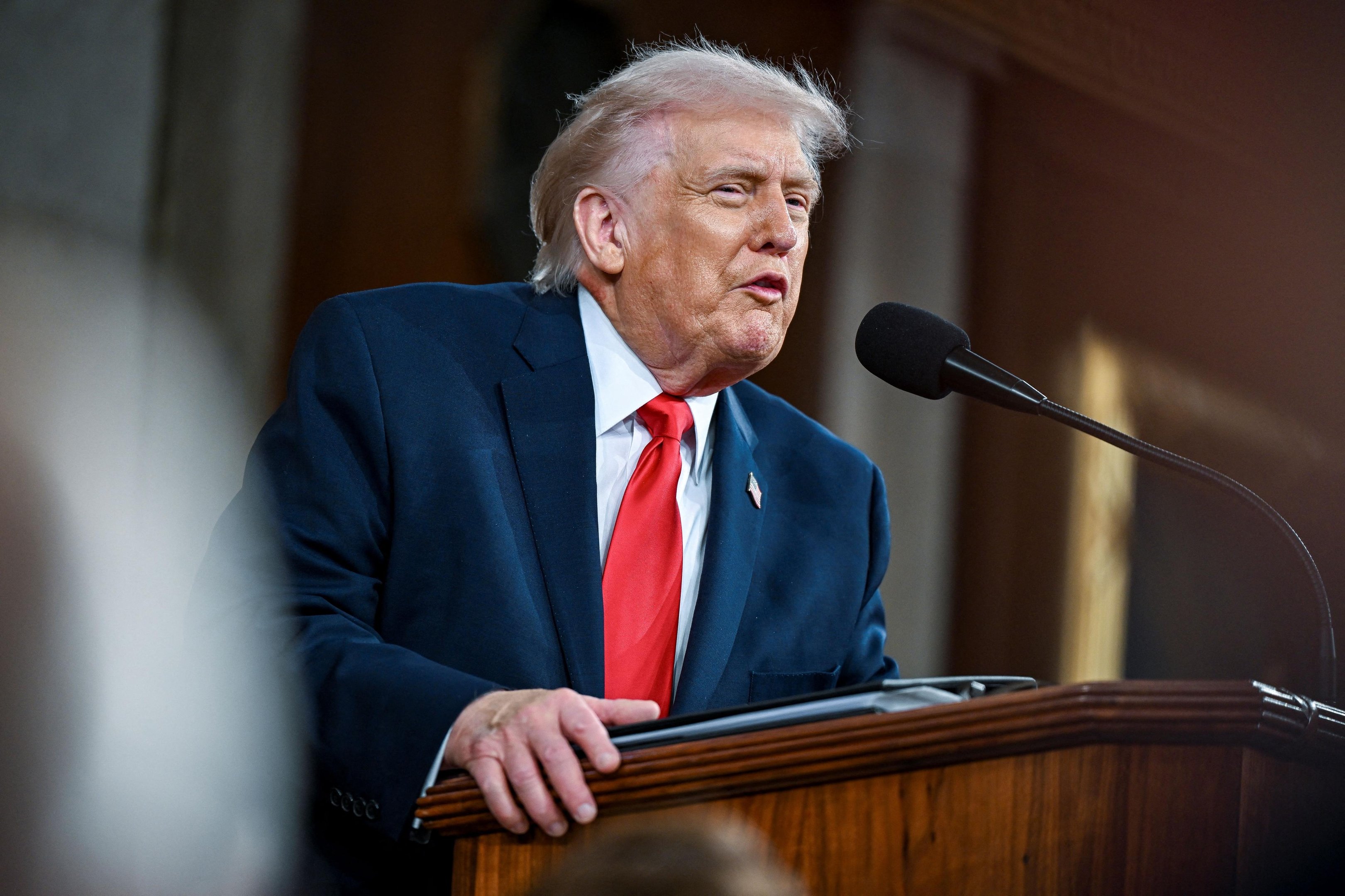 "&Eacute; um pa&iacute;s grande, levar&aacute; quatro semanas, ou menos", afirmou Trump