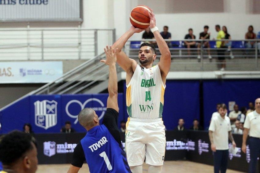 Brasil segue invicto na disputa