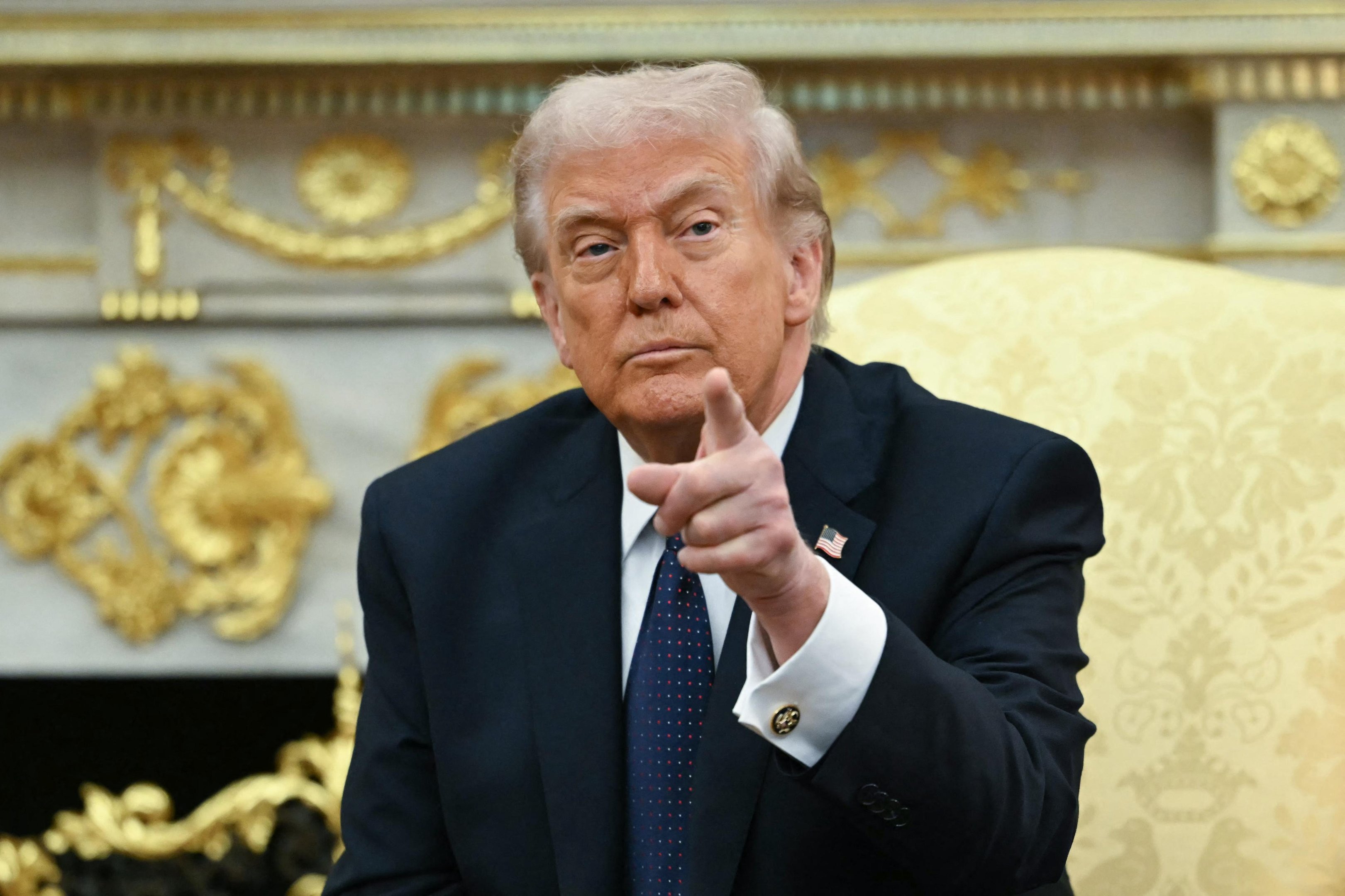 Trump destaca destrui&ccedil;&atilde;o no Ir&atilde;