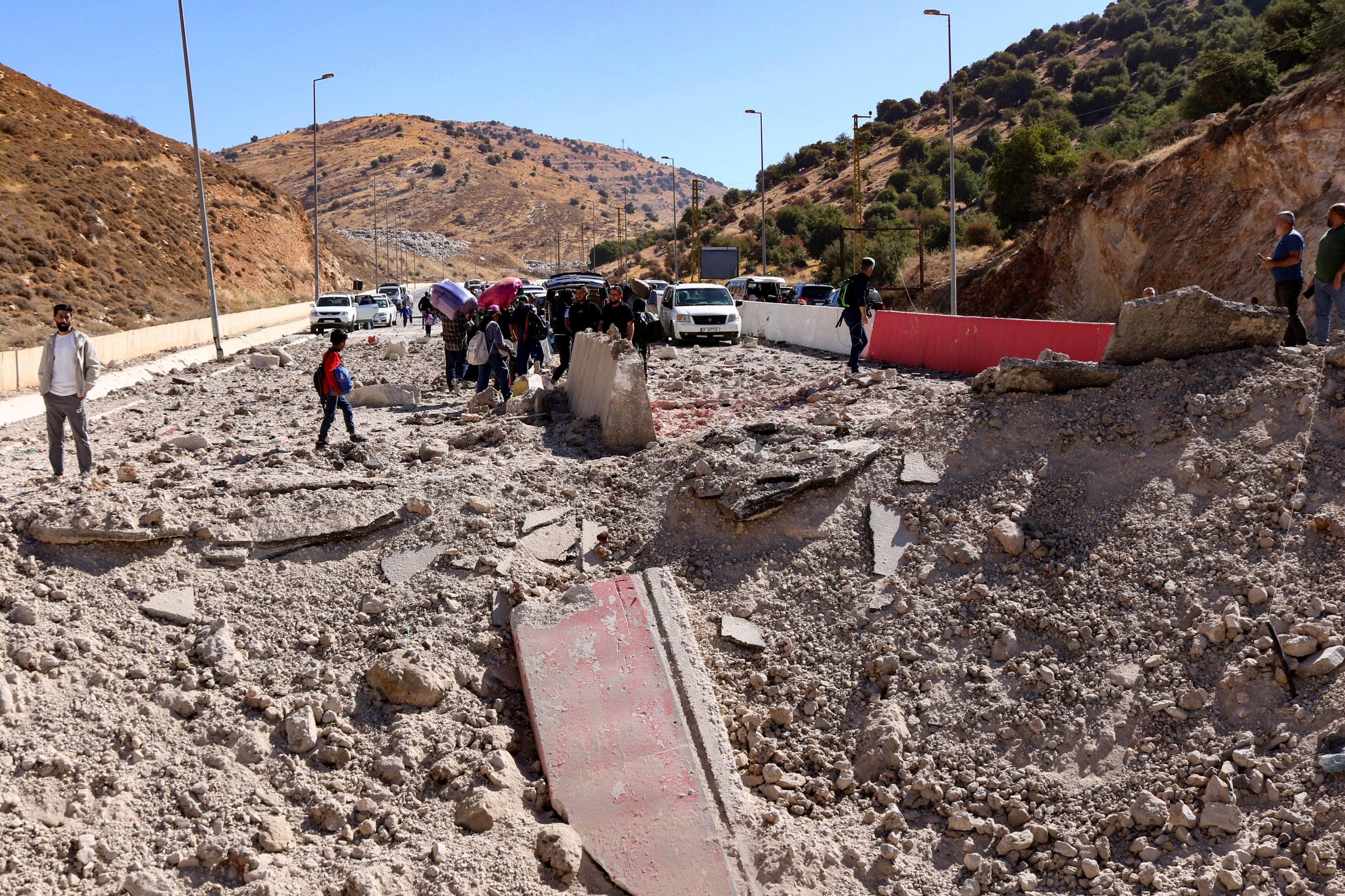 Israel escalou bombardeios contra alvos libaneses