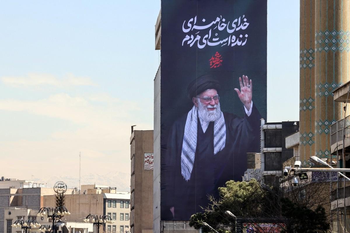Morte de Khamenei ocorreu no &uacute;ltimo s&aacute;bado, durante uma ofensiva conjunta entre Israel e Estados Unidos