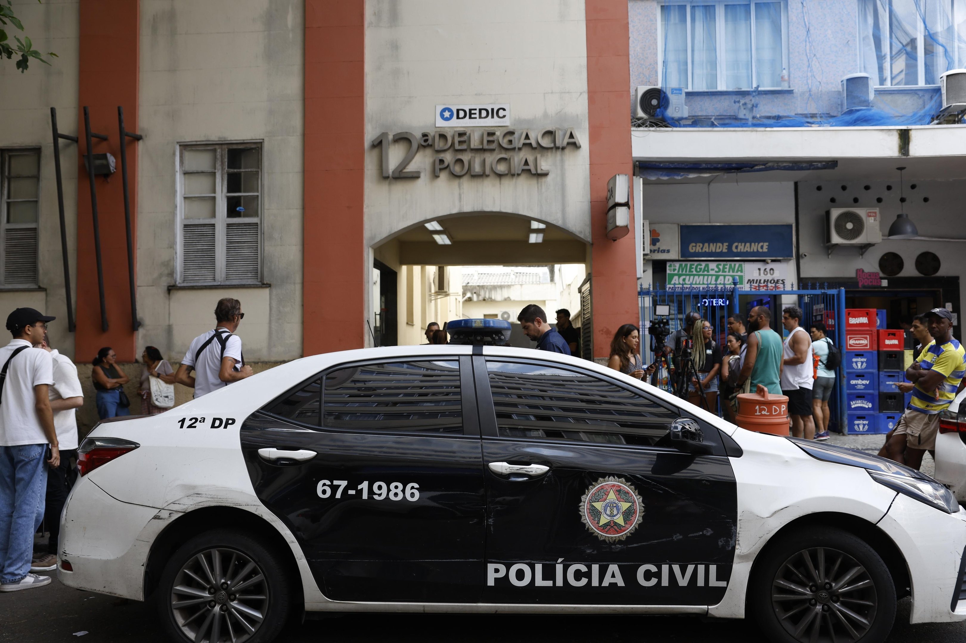 Pesquisador conheceu a estudante no refeit&oacute;rio da universidade e a convidou para sua resid&ecirc;ncia, em um alojamento estudantil
