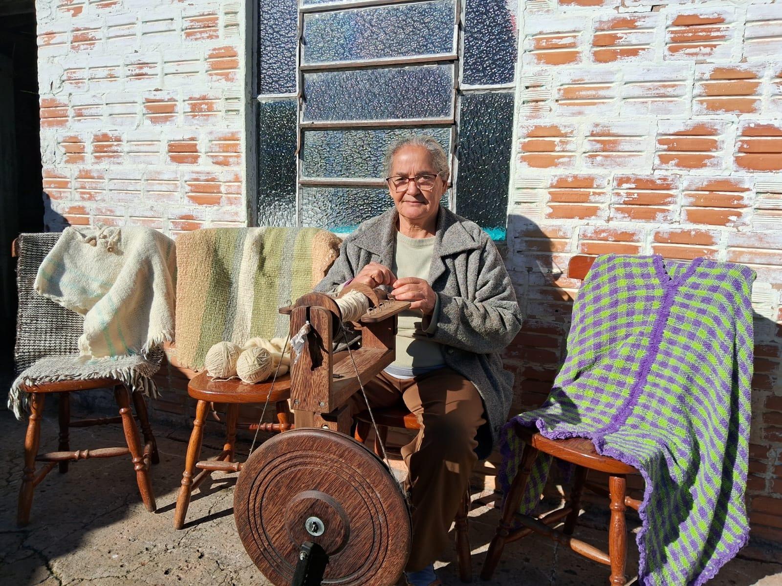 ​Artes&atilde; Cleci Trindade, de S&atilde;o Gabriel: o curso busca aproximar artes&atilde;os, comerciantes, gestores da hotelaria e p&uacute;blico apreciador da Rota da L&atilde;