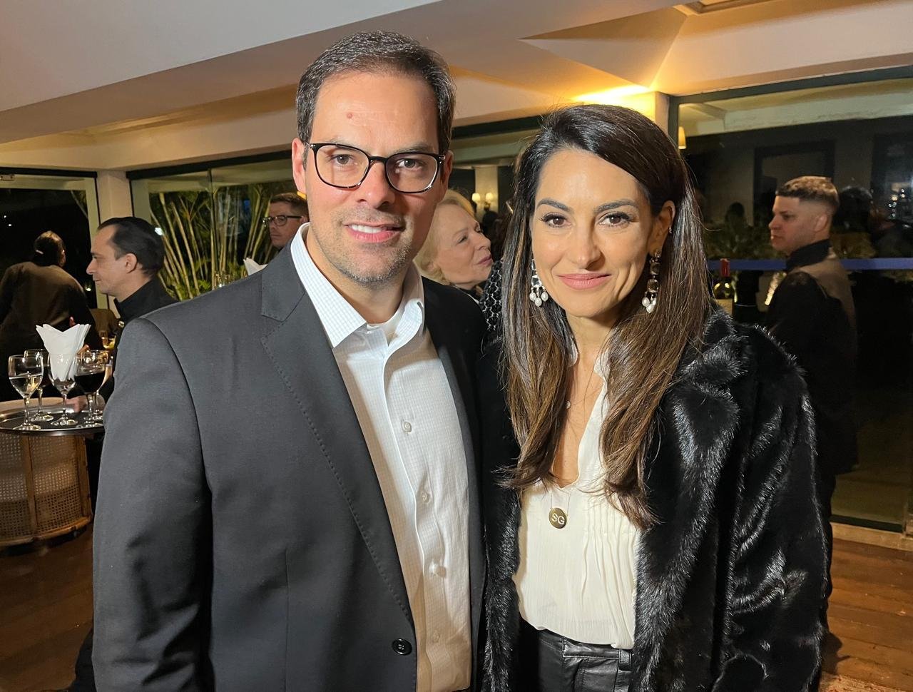Paulo e Mariana Uebel no Country Club