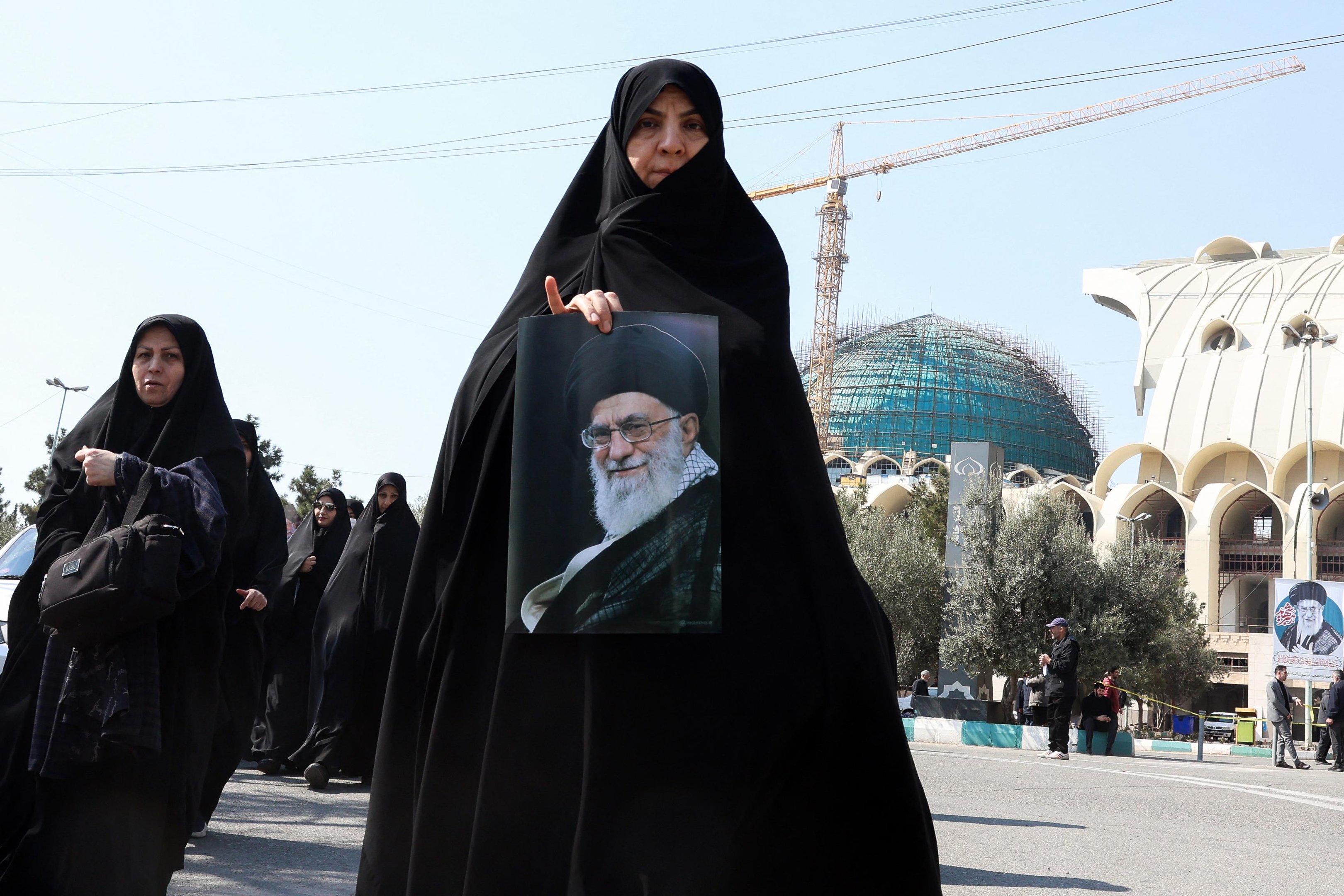 Ali Khamenei sequer conseguiu usar bunker atingido pelas for&ccedil;as de Israel