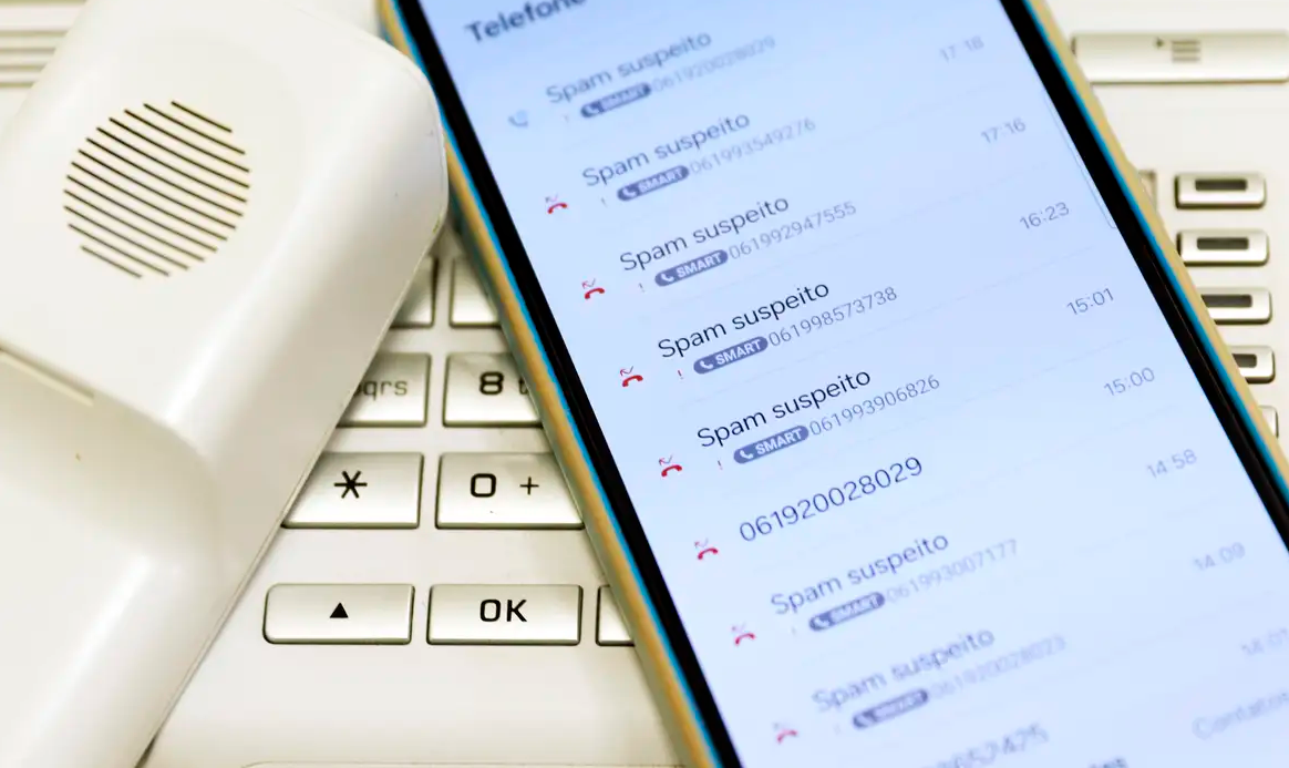 A institui&ccedil;&atilde;o alerta que nenhum funcion&aacute;rio de banco liga para clientes a fim de pedir dados financeiros