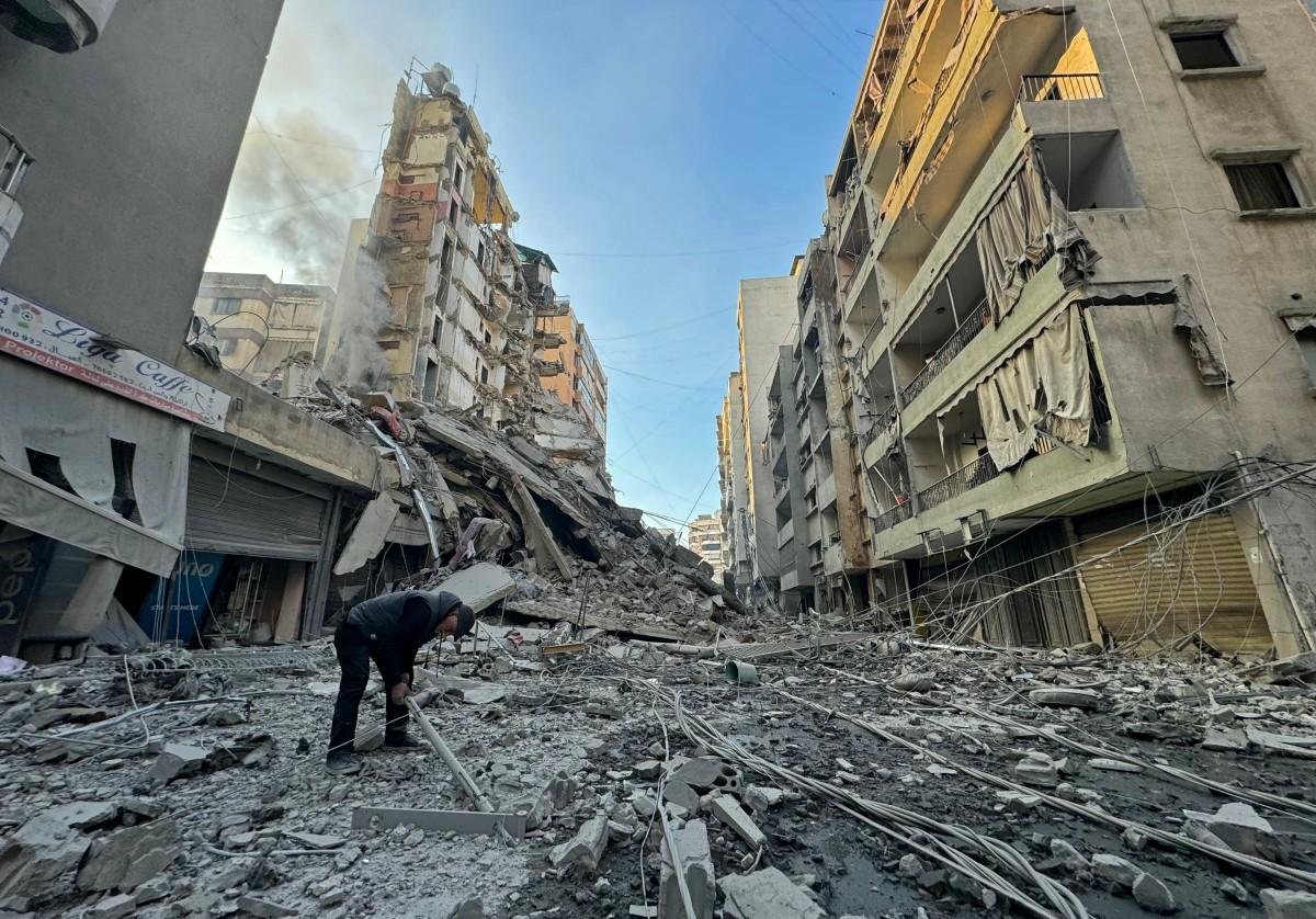 Ex&eacute;rcito de Israel lan&ccedil;ou v&aacute;rios bombardeios e enviou tropas terrestres ao L&iacute;bano