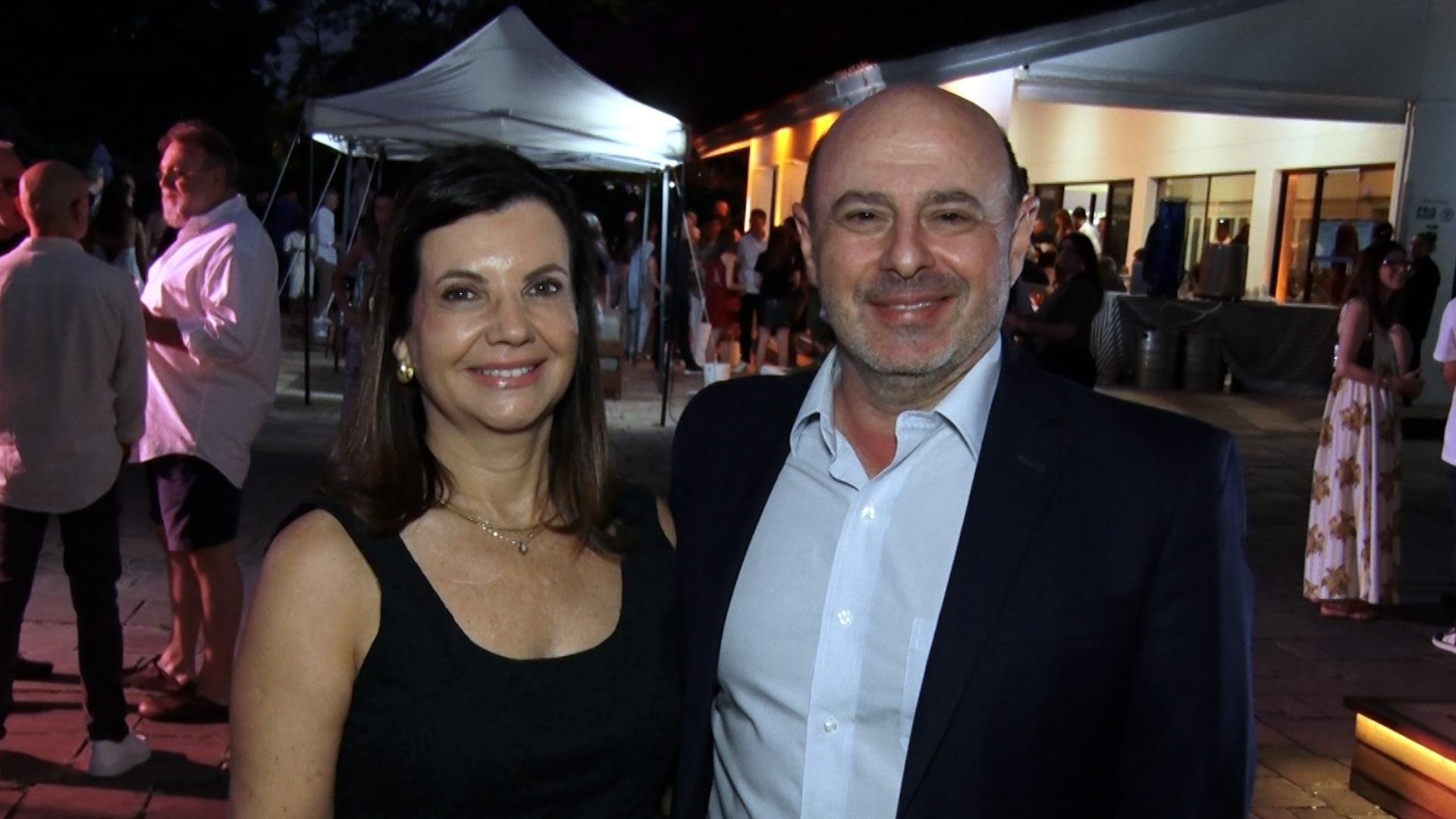 Adriana e Nelson Pires comandaram o evento de abertura da temporada de golfe e social do Country Club