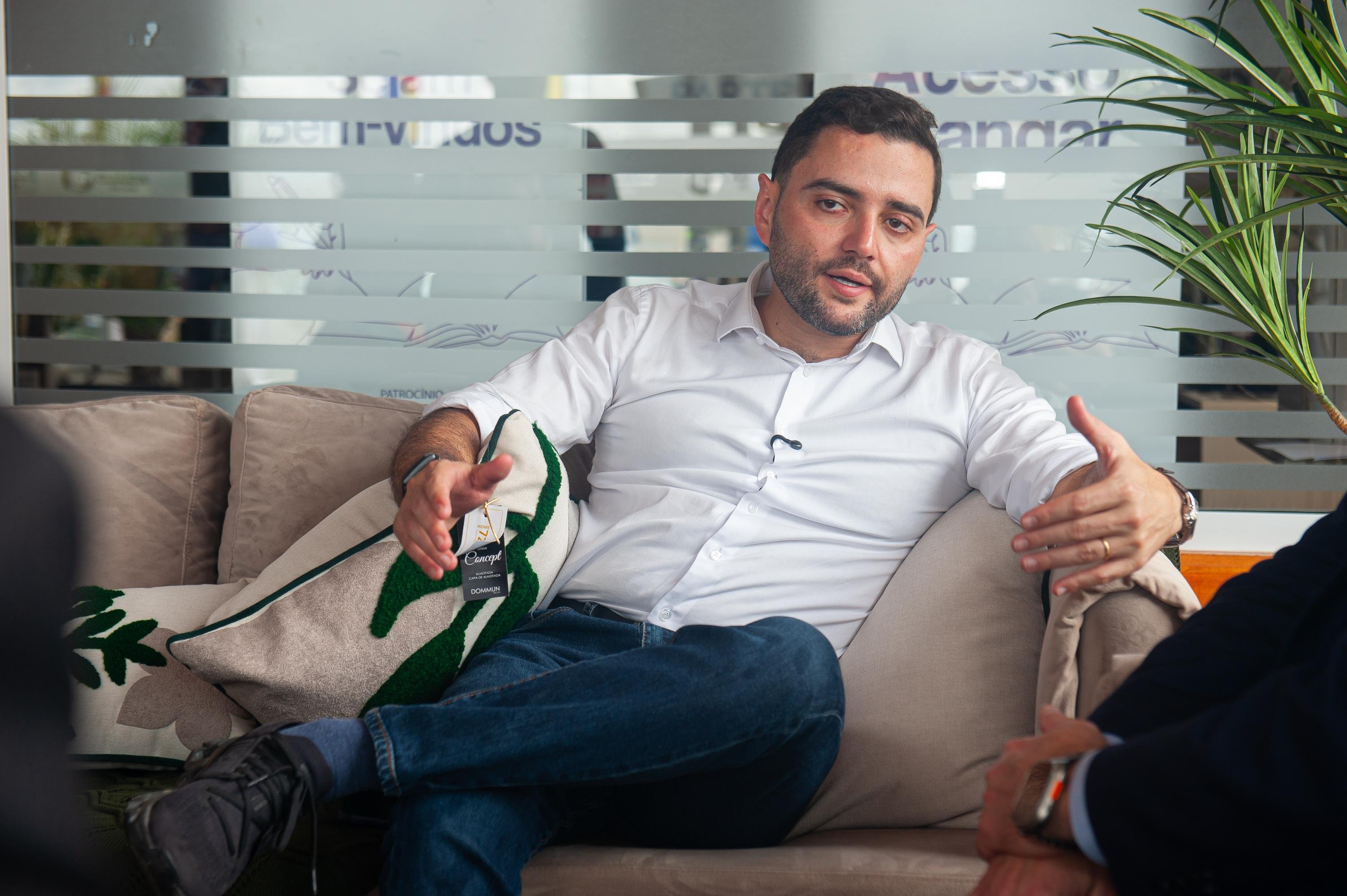 Vice-governador Gabriel Souza