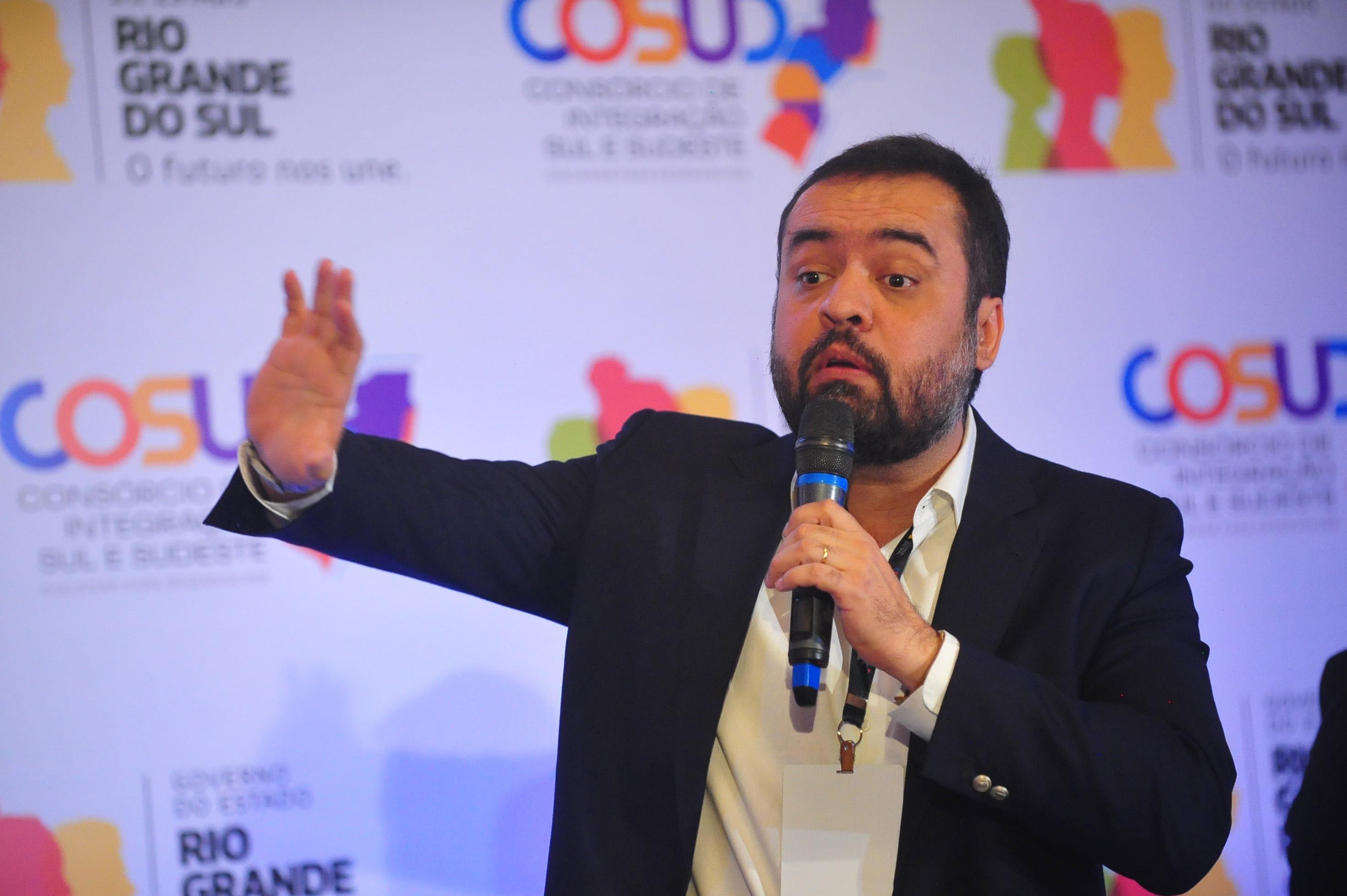 MPE afirmou que Castro obteve vantagem eleitoral na contrata&ccedil;&atilde;o de servidores tempor&aacute;rios