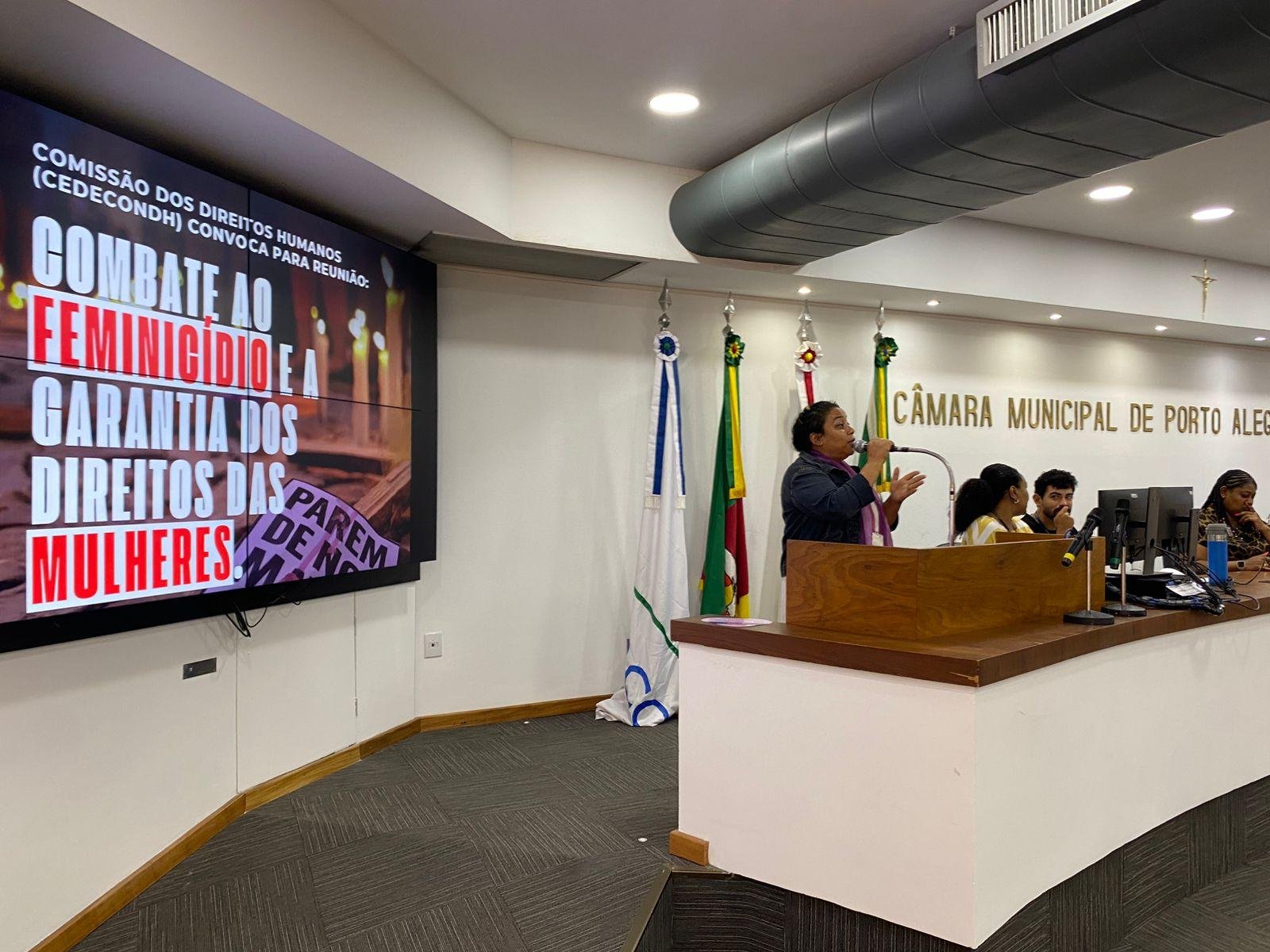 Preven&ccedil;&atilde;o e combate dos feminic&iacute;dios foi tema de debate na C&acirc;mara de Porto Alegre