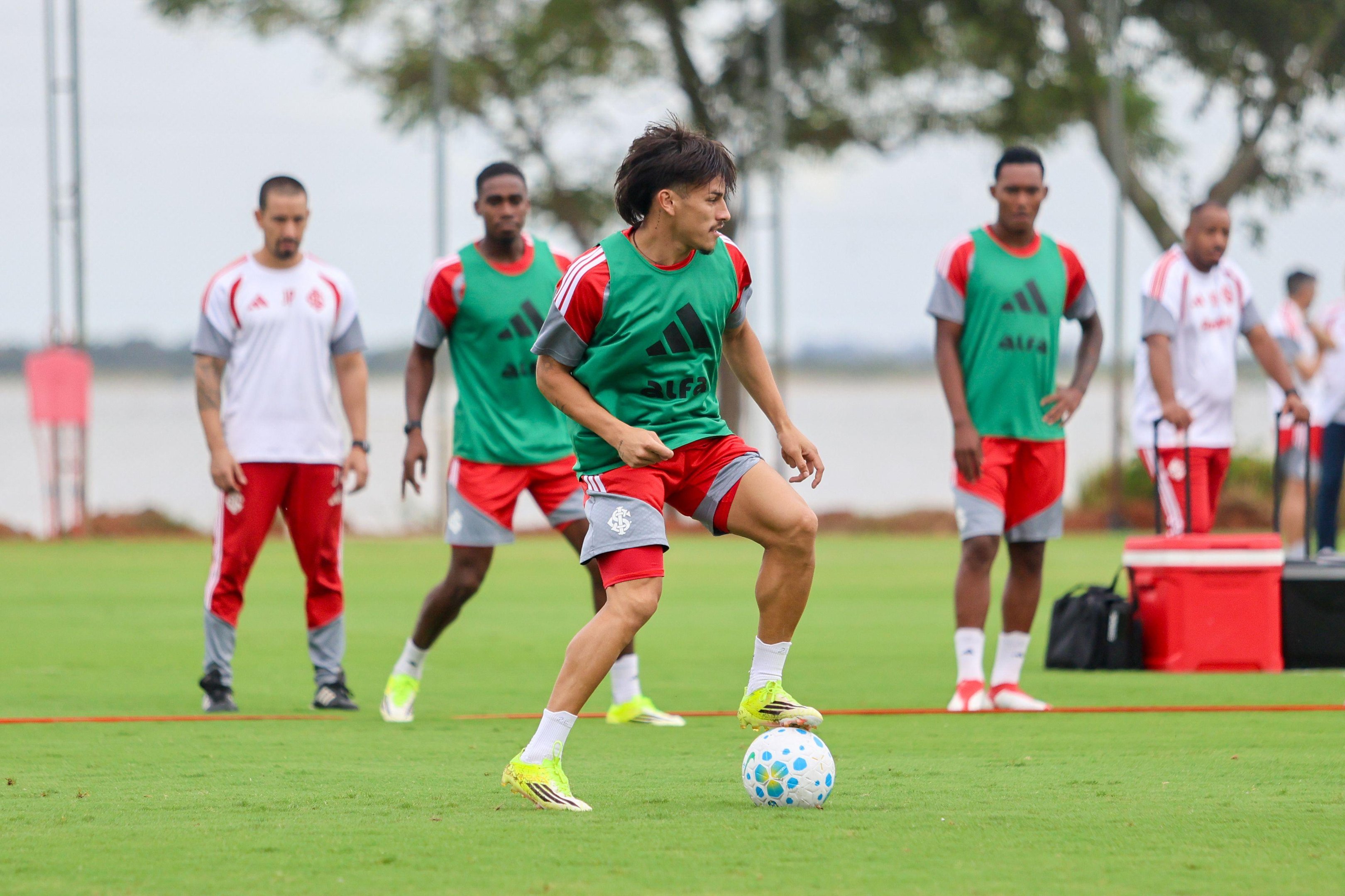 Bernabei deve come&ccedil;ar o jogo contra o Atl&eacute;tico Mineiro