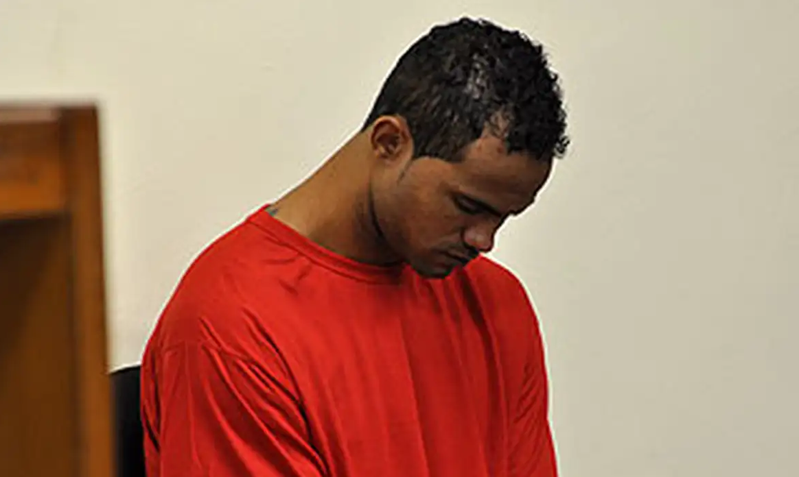 Ele n&atilde;o se apresentou ap&oacute;s o mandado de pris&atilde;o expedido contra ele por descumprimento das regras da liberdade condicional