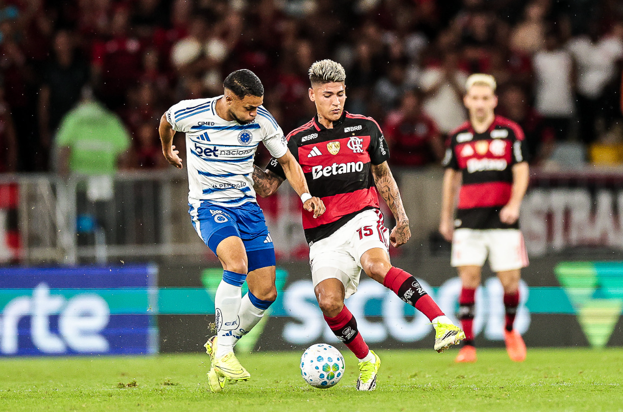 Rubro-negro levou a melhor em casa