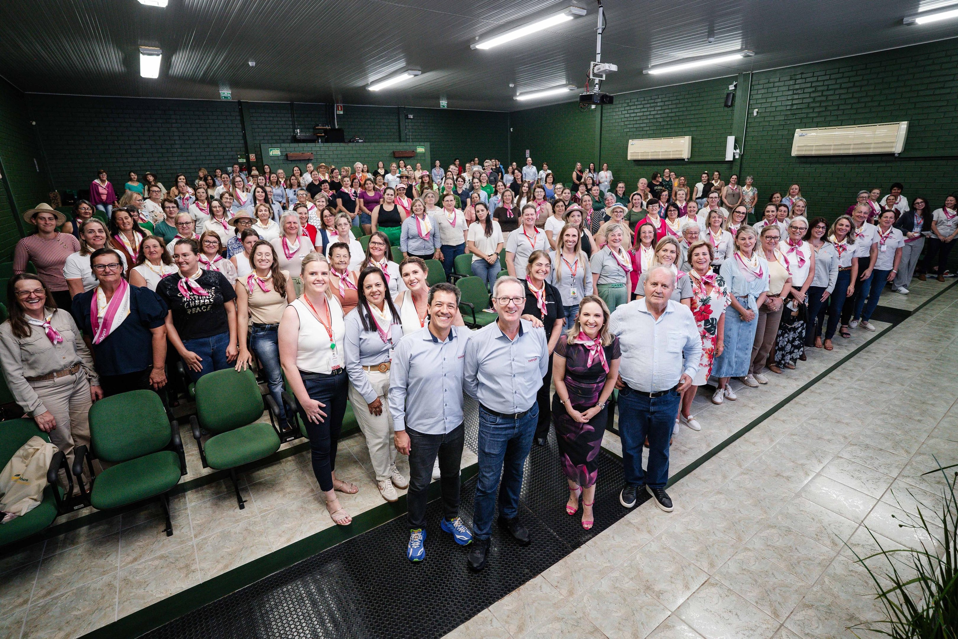 Evento, promovido pelo Departamento de Cooperativismo da Cotrijal, busca valorizar o papel das mulheres no desenvolvimento das propriedades rurais