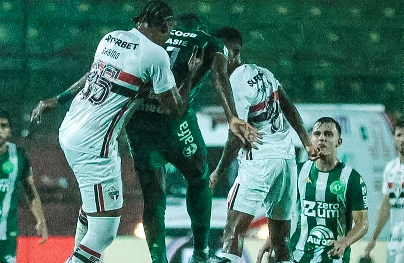 Time paulista dominou a partida