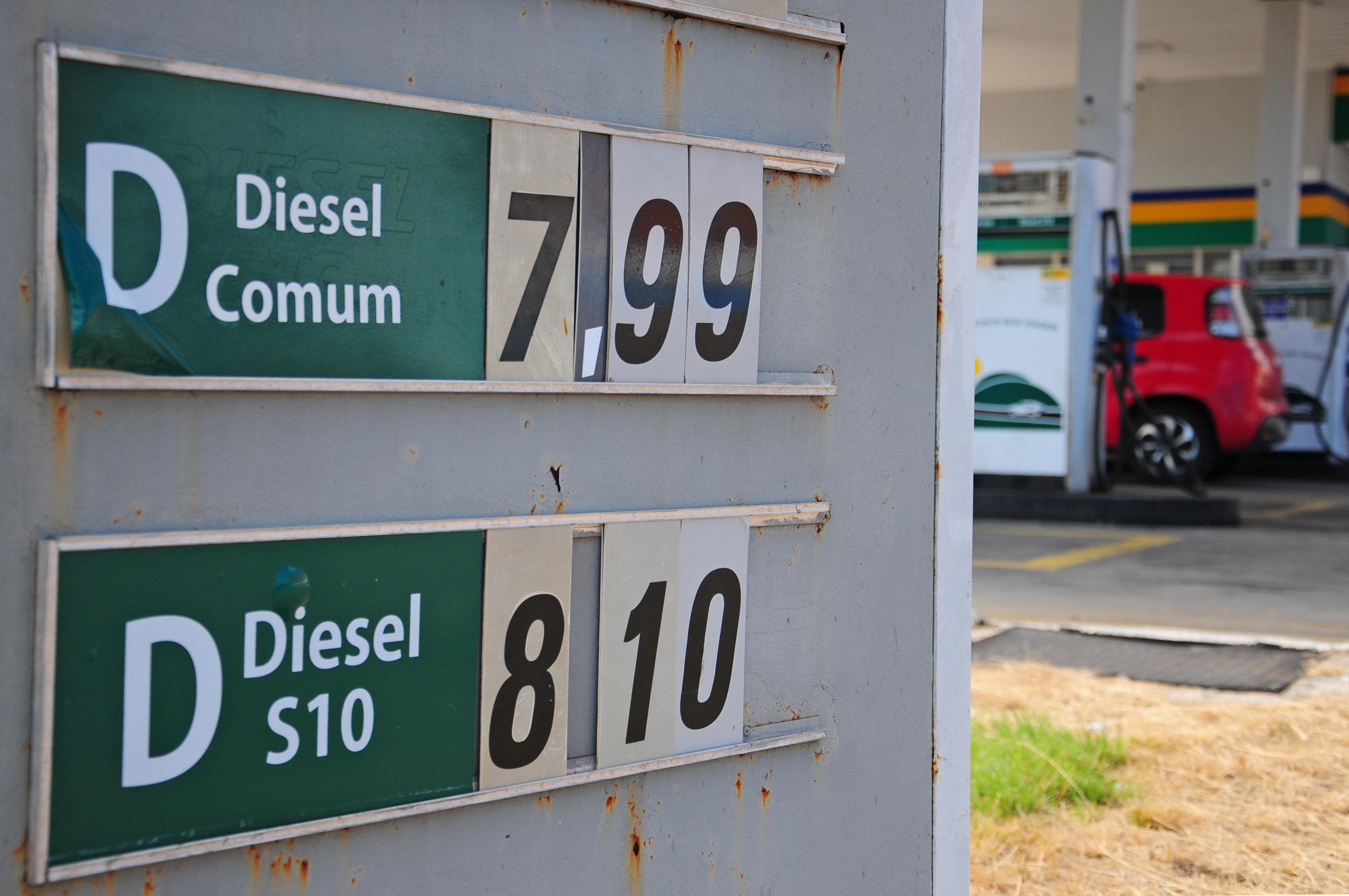 Na semana passada, Diesel pre&ccedil;o do diesel chegou a superar os R$ 8,00 na Capital