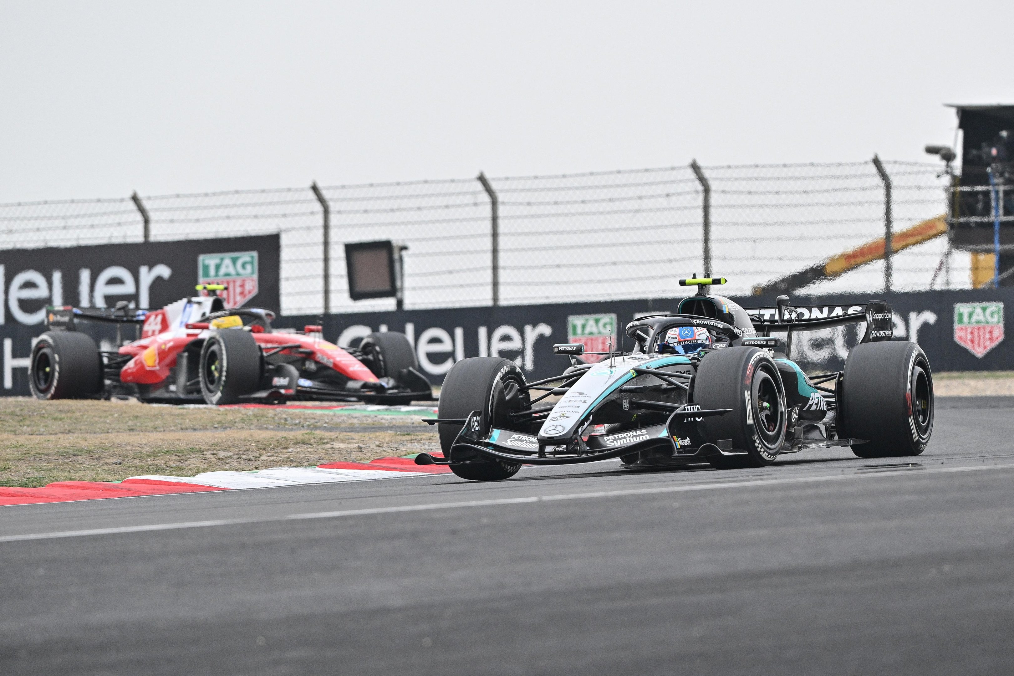 Italiano superou Hamilton no come&ccedil;o e disparou para a vit&oacute;ria