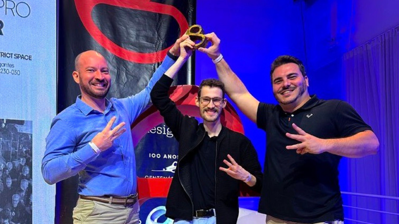 As premia&ccedil;&otilde;es, na categoria Design de Produto, resultam do projeto &ldquo;Case E-Truck: P&eacute; de carreta el&eacute;trico&rdquo;