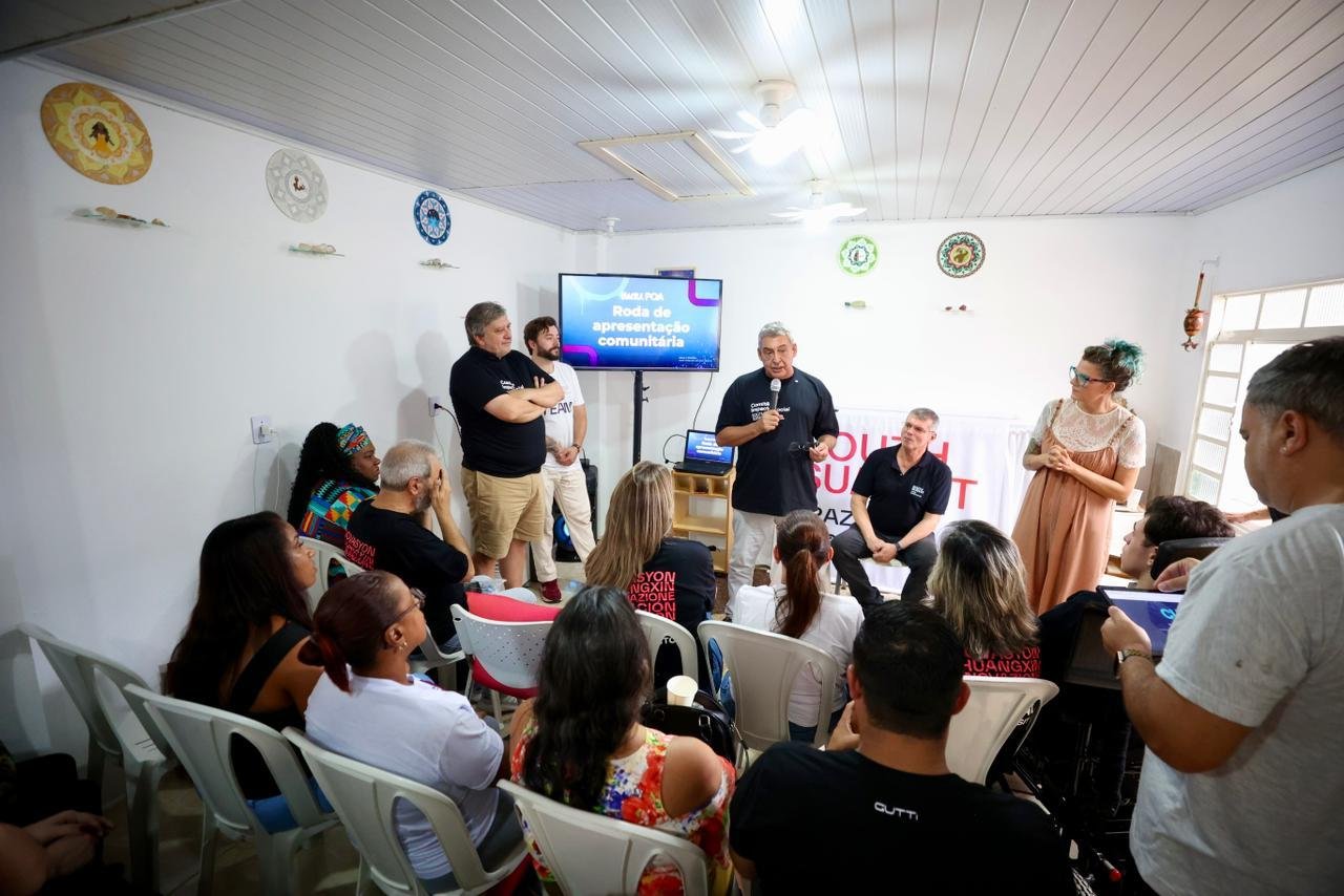 Prefeito de Porto Alegre, Sebasti&atilde;o Melo, destacou no HackaPOA realizado na Restinga que a inova&ccedil;&atilde;o deve dar oportunidades iguais para todos