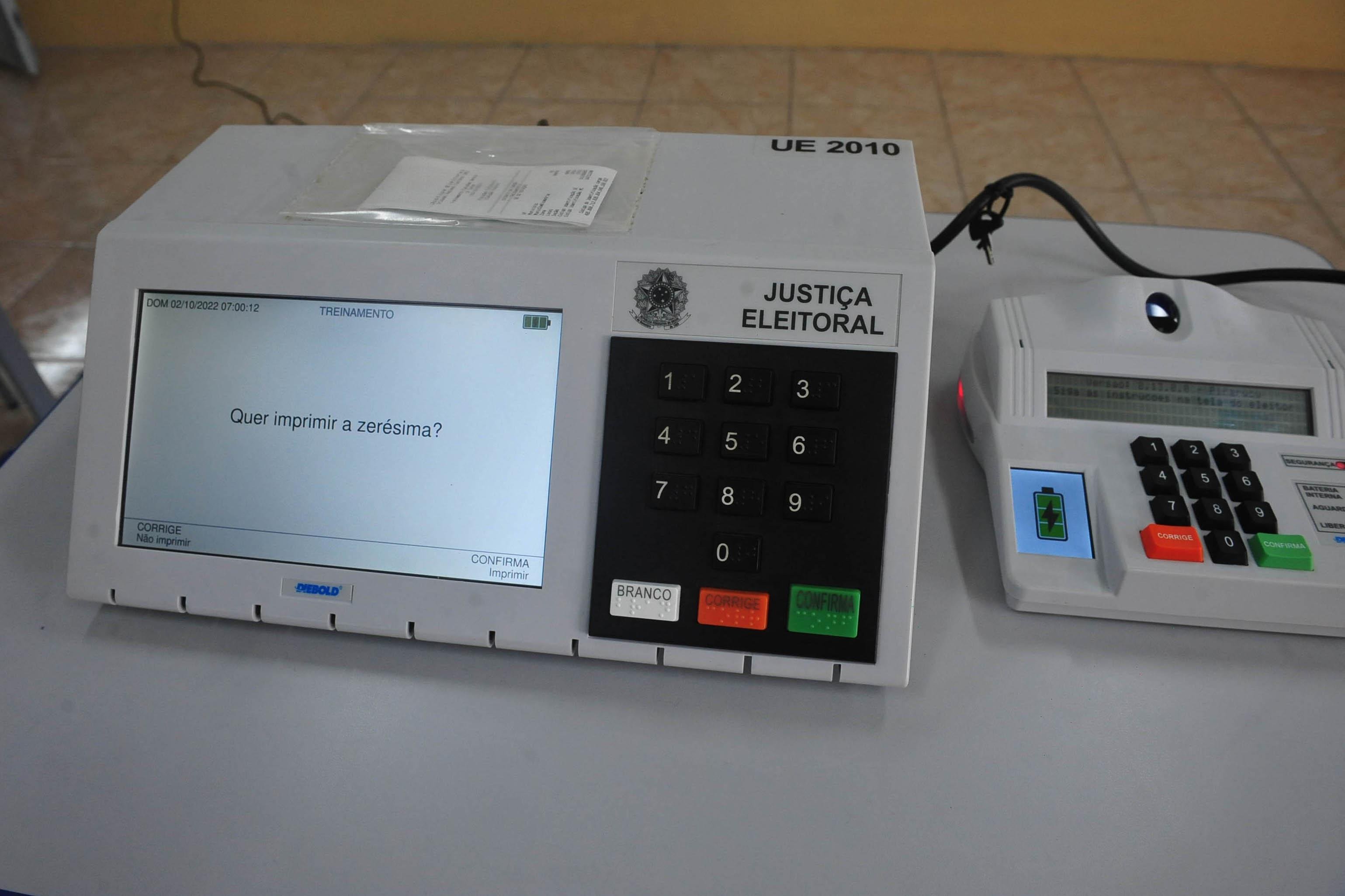 Pesquisa revela cen&aacute;rio na corrida eleitoral pelo Senado no RS