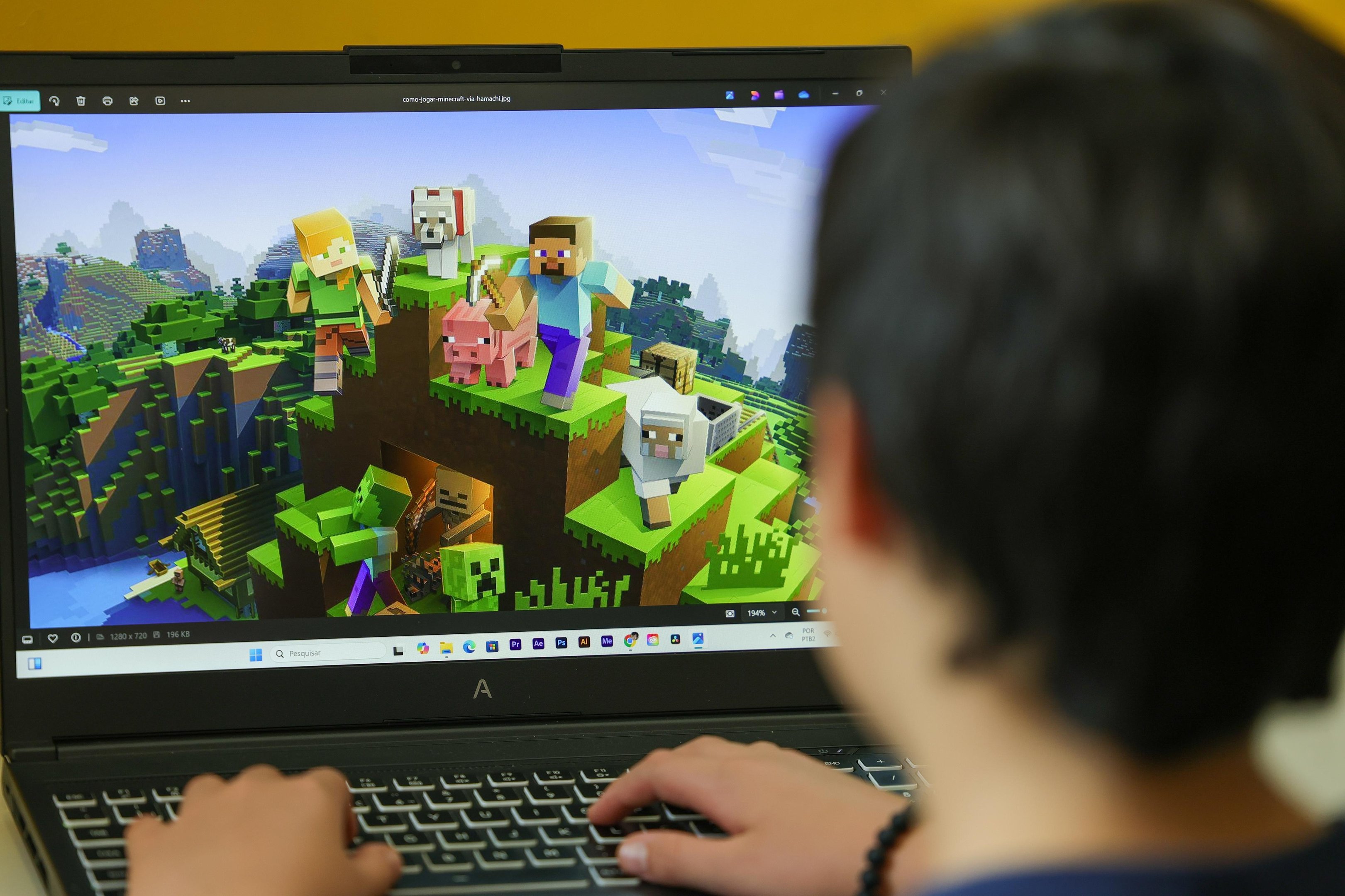 Cerca de 84% dos servi&ccedil;os digitais mais usados por crian&ccedil;as no Brasil n&atilde;o verificaram a idade no momento da cria&ccedil;&atilde;o da conta