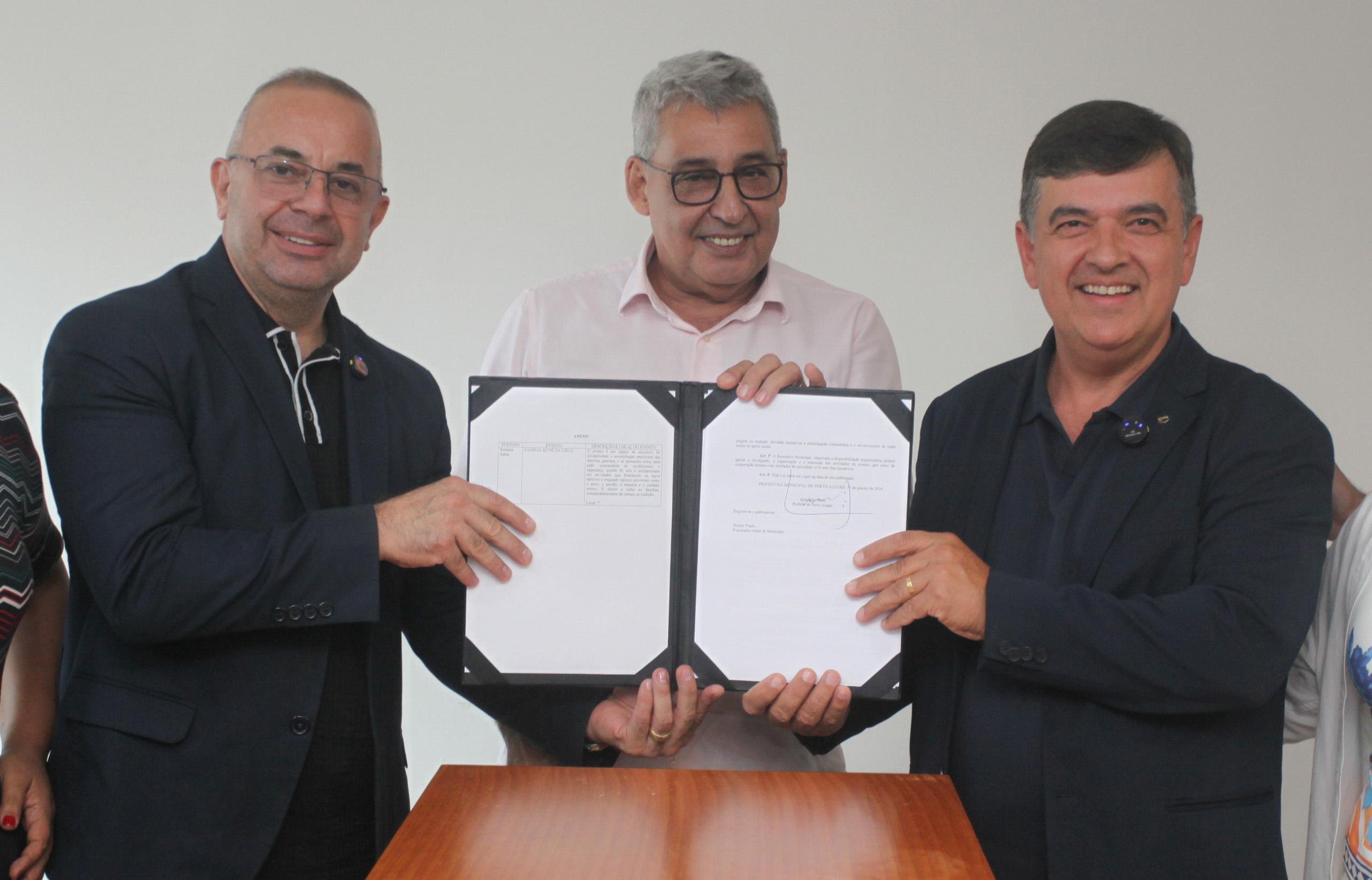 Ato simb&oacute;lico de san&ccedil;&atilde;o foi celebrado nesta ter&ccedil;a-feira