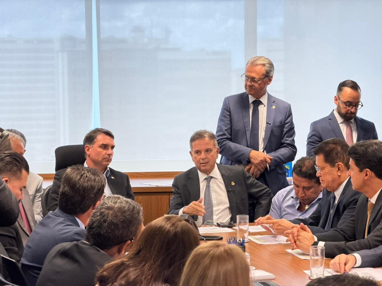 Fl&aacute;vio Bolsonaro e dirigentes do PL em Bras&iacute;lia - Divulga&ccedil;&atilde;o / CP