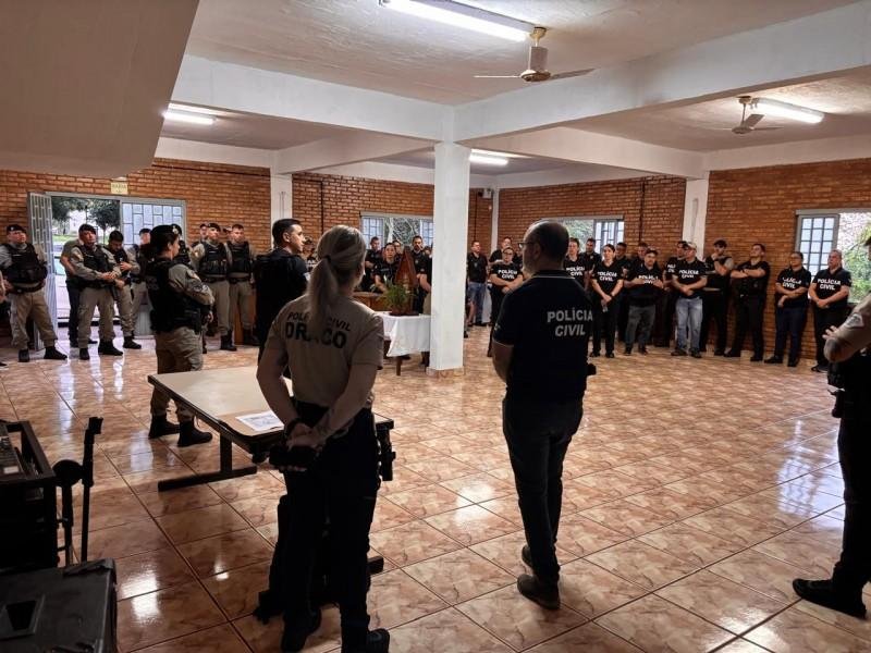 Opera&ccedil;&atilde;o contou com o apoio de policiais civis e da For&ccedil;a T&aacute;tica da Brigada Militar
