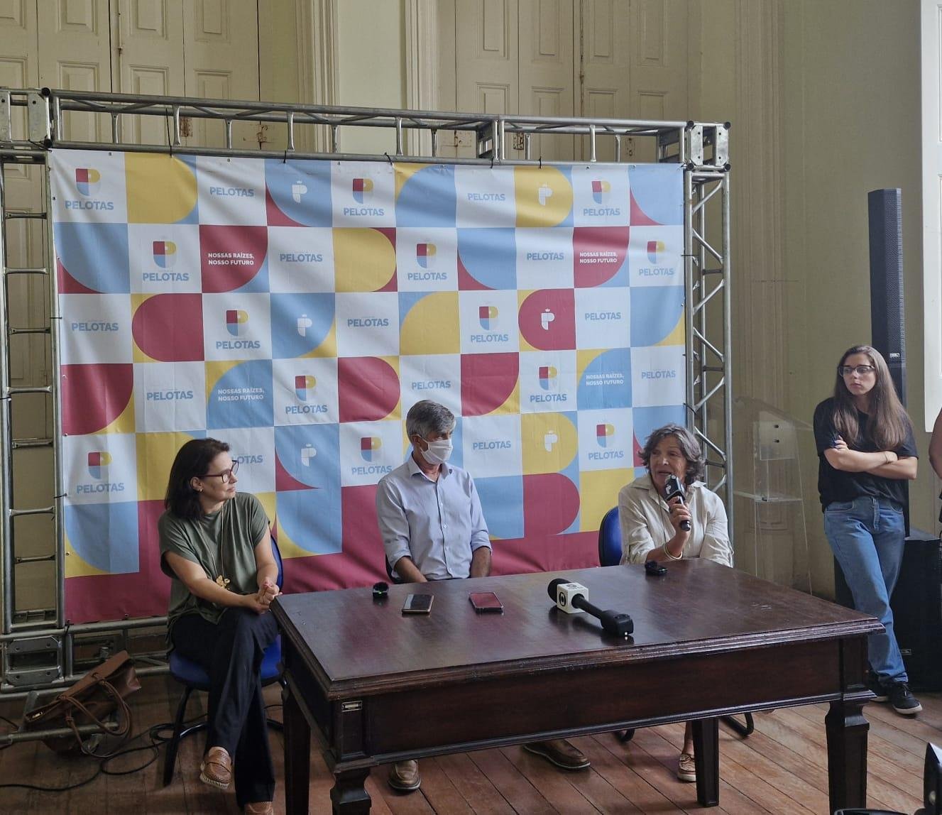 A suspens&atilde;o come&ccedil;a nesta quinta-feira. O retorno dos alunos est&aacute; previsto para a pr&oacute;xima segunda-feira
