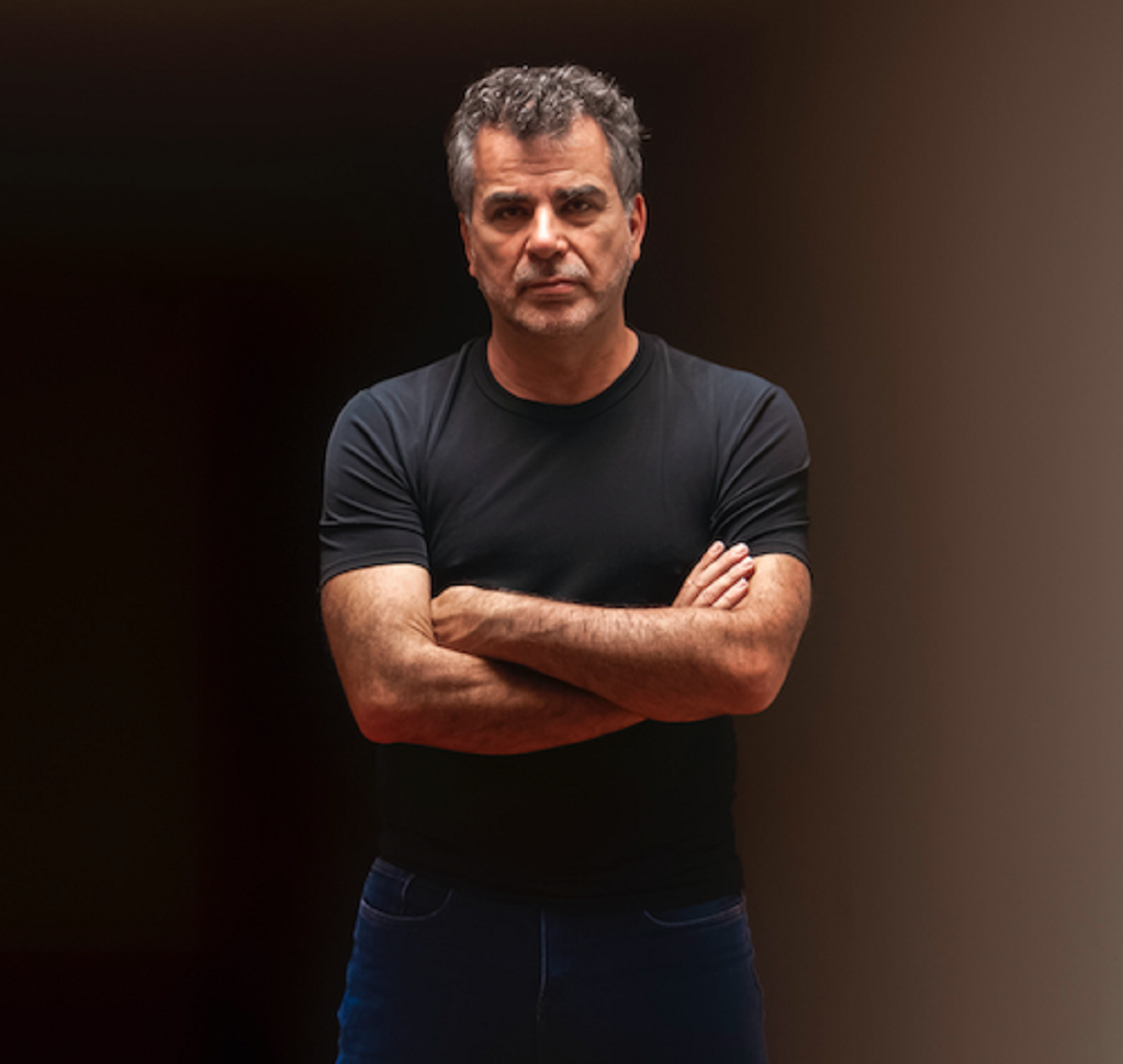 Antonio Villery realiza o show "Cenas Extraordin&aacute;rias" na quinta-feira, dia 19 de mar&ccedil;o, &agrave;s 20h, no Teatro Sim&otilde;es Lopes Neto, em Porto Alegre