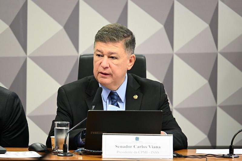 "O Senado tem a obriga&ccedil;&atilde;o de rediscutir esse relacionamento entre os Poderes", afirmou Viana