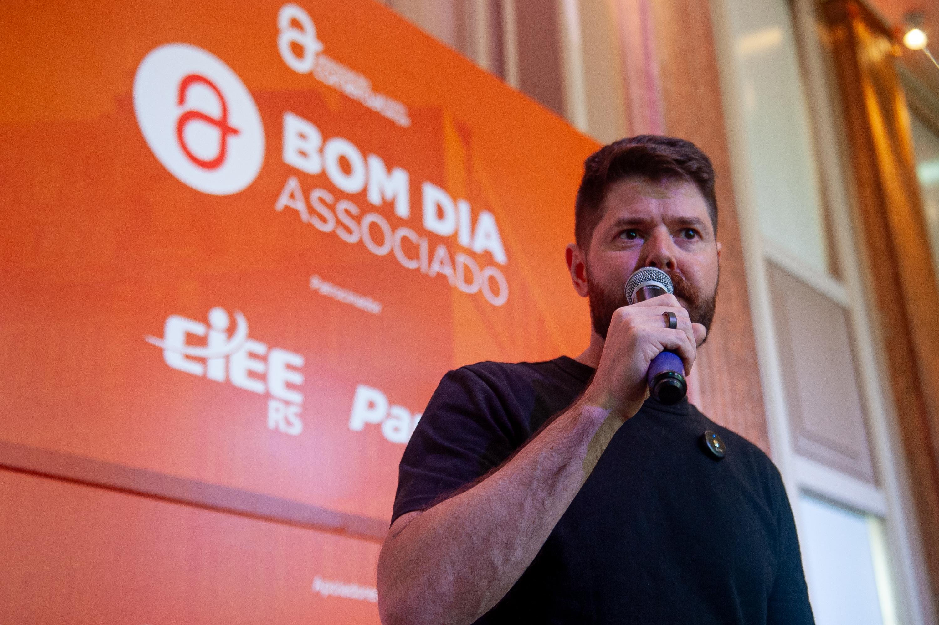 Em mais uma edi&ccedil;&atilde;o do Bom Dia Associado da ACPA, Vin&iacute;cius Ghise, s&oacute;cio e CEO da Global AD, apresenta painel sobre o evento SXSW
