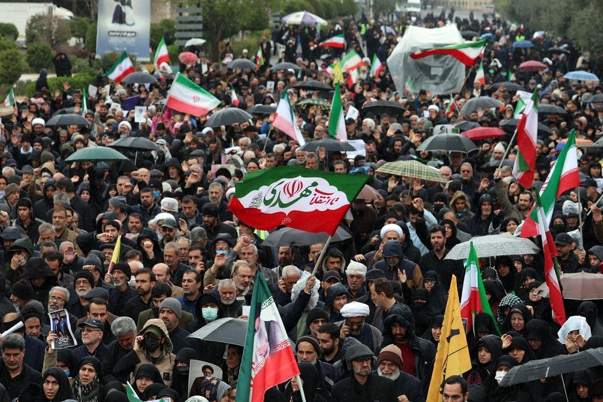 Larijani, figura pol&iacute;tica emblem&aacute;tica e pilar da Rep&uacute;blica Isl&acirc;mica, comandava o principal &oacute;rg&atilde;o de seguran&ccedil;a do Ir&atilde; at&eacute; sua morte na semana passada