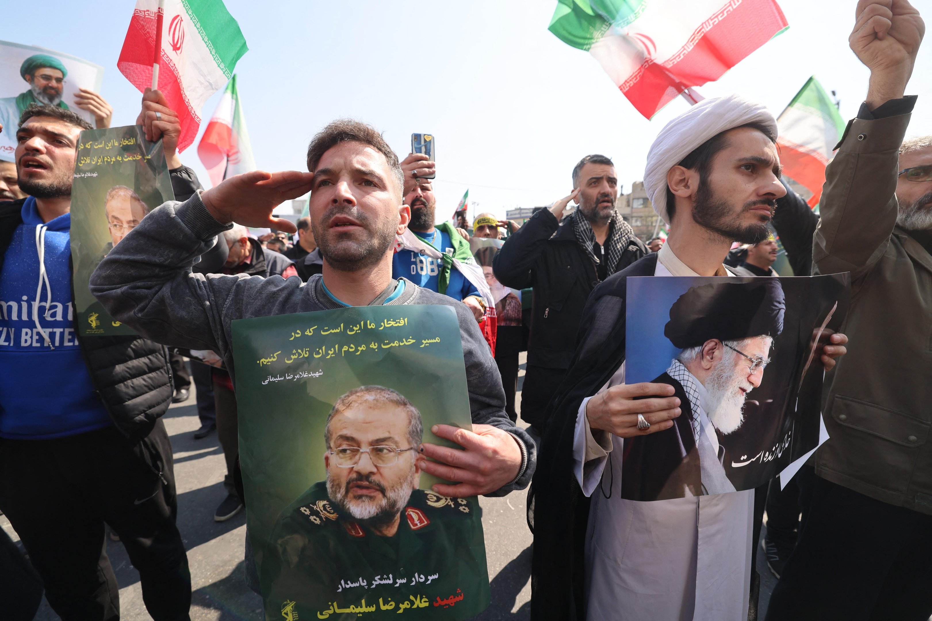 Ex&eacute;rcito iraniano amea&ccedil;a perseguir autoridades de EUA e Israel at&eacute; nas f&eacute;rias