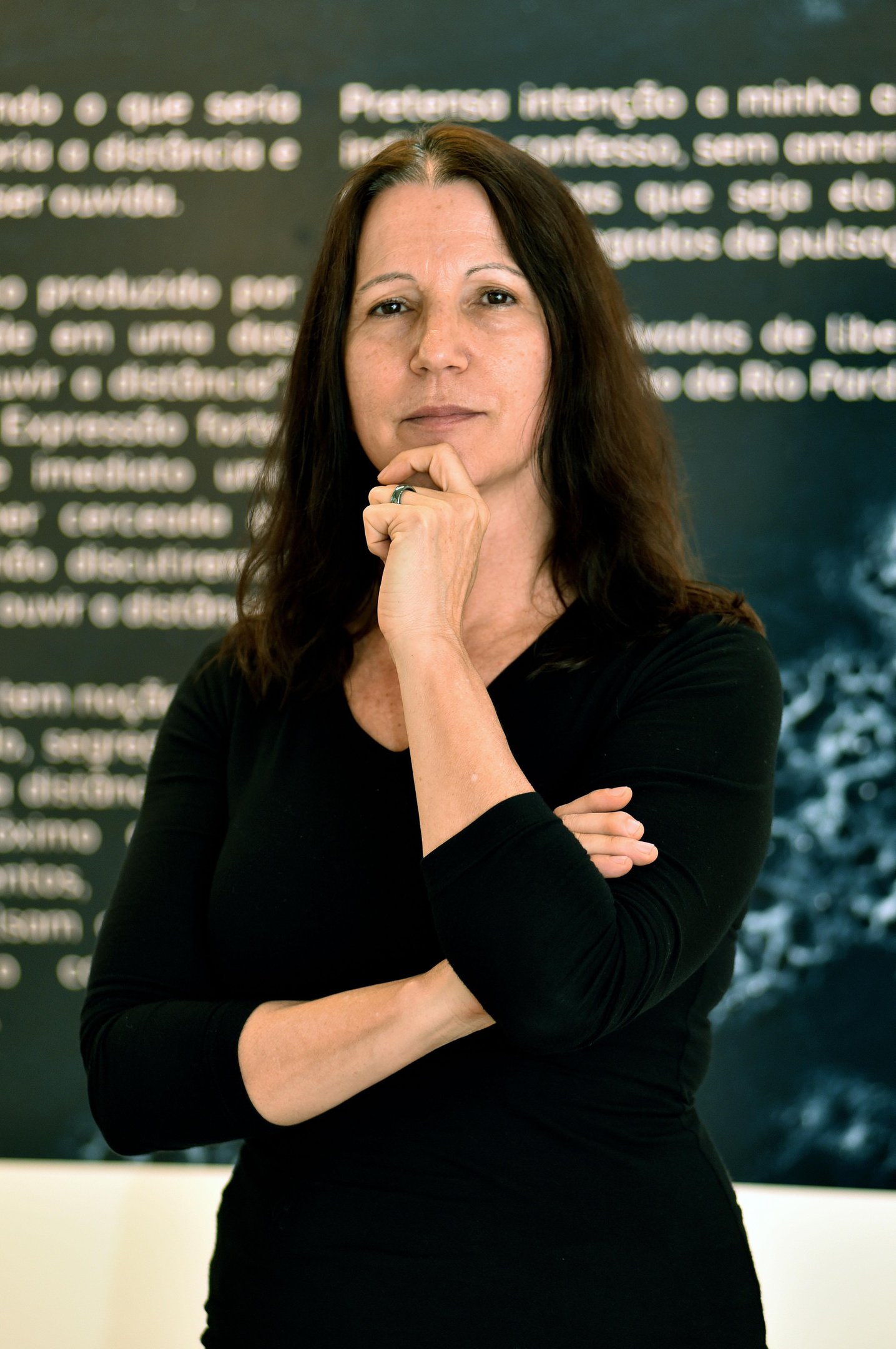 Marli Silveira &eacute; poeta, escritora, ensa&iacute;sta, pesquisadora e fil&oacute;sofa e lan&ccedil;ou "Pequeno Invent&aacute;rio das Aus&ecirc;ncias" em 2025
